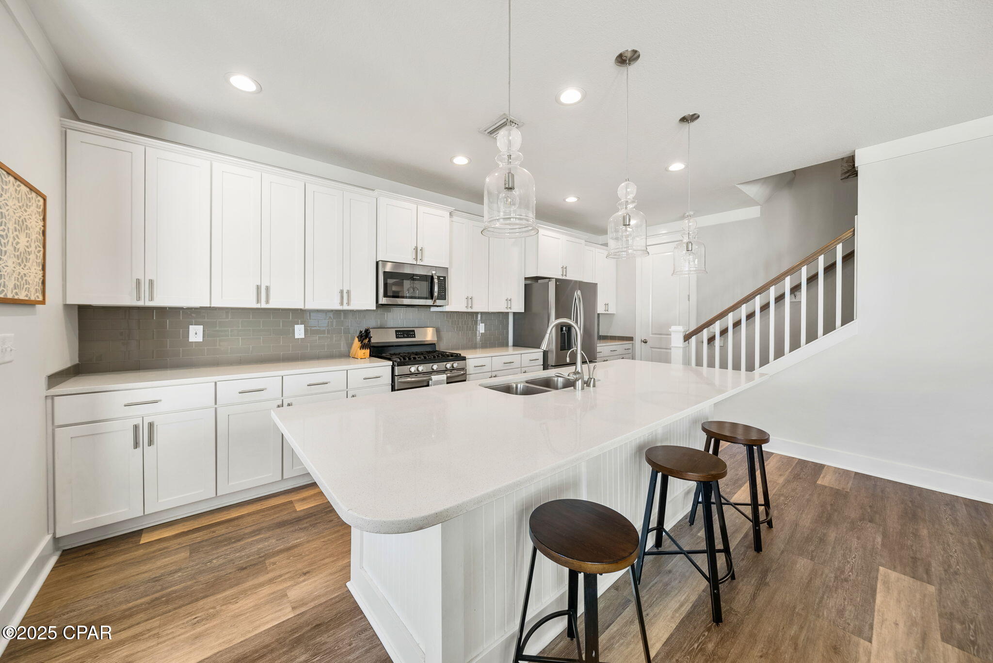 1604 N Discovery Loop