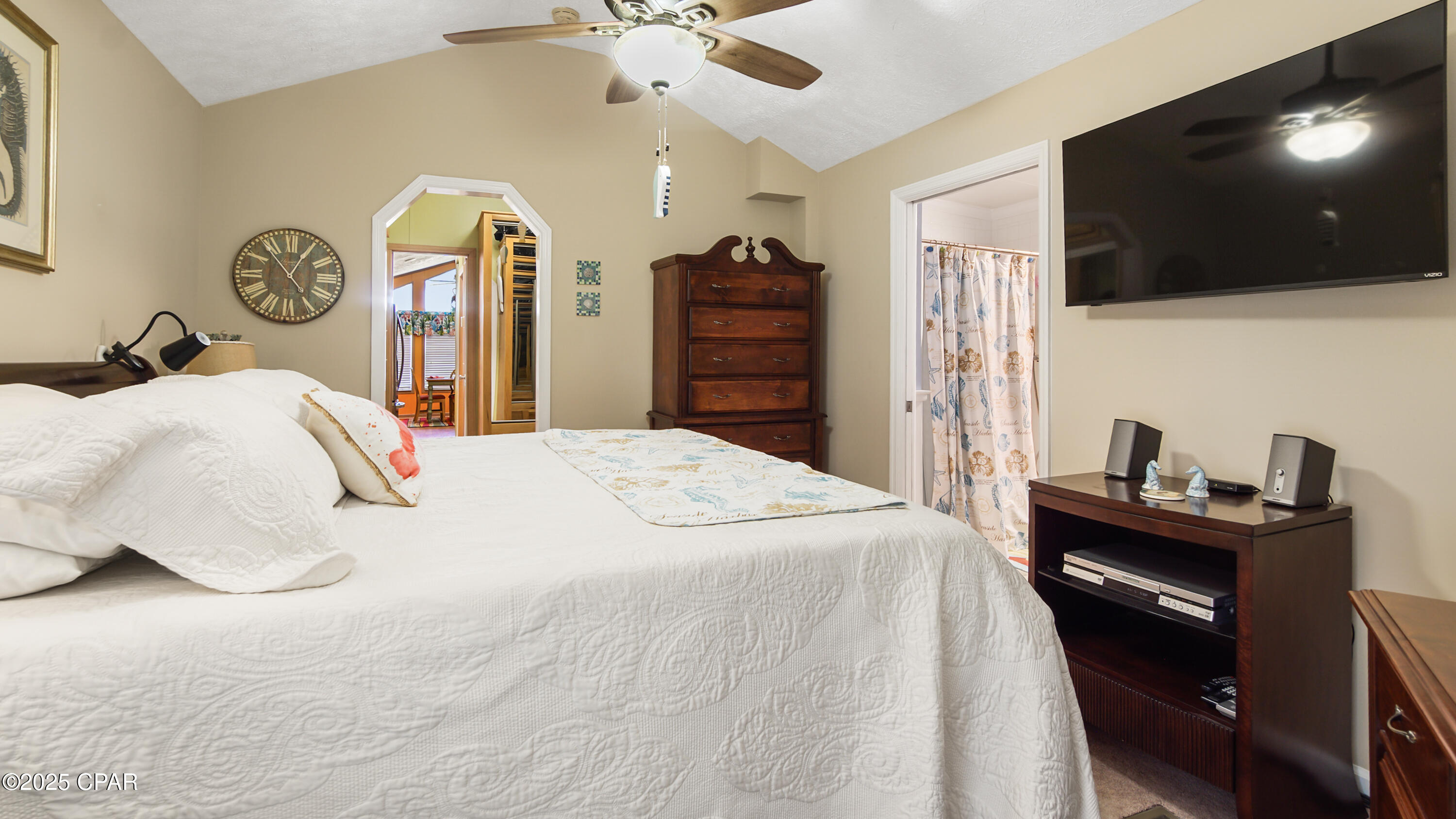 1219 Thomas Drive 289