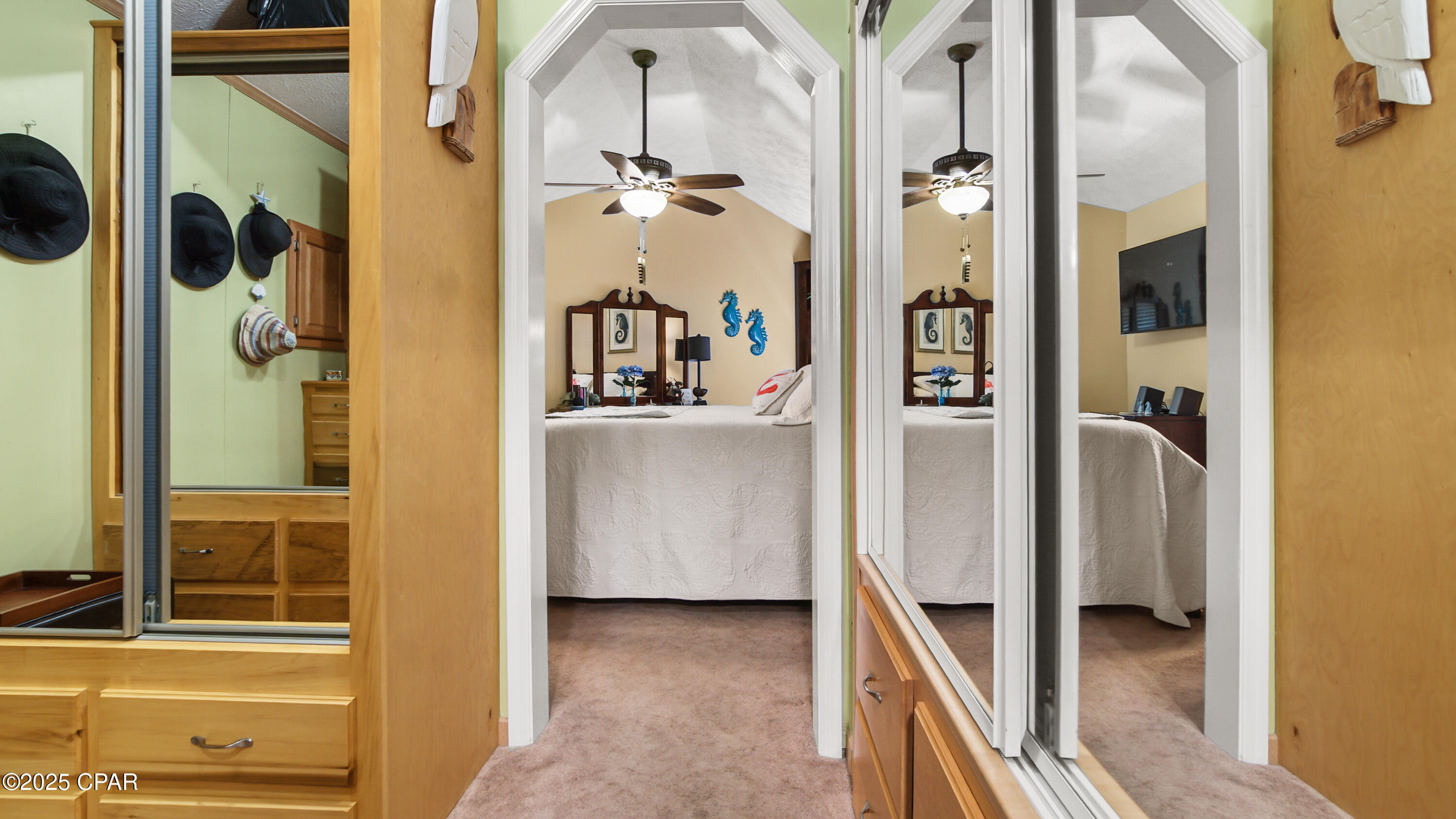 1219 Thomas Drive 289