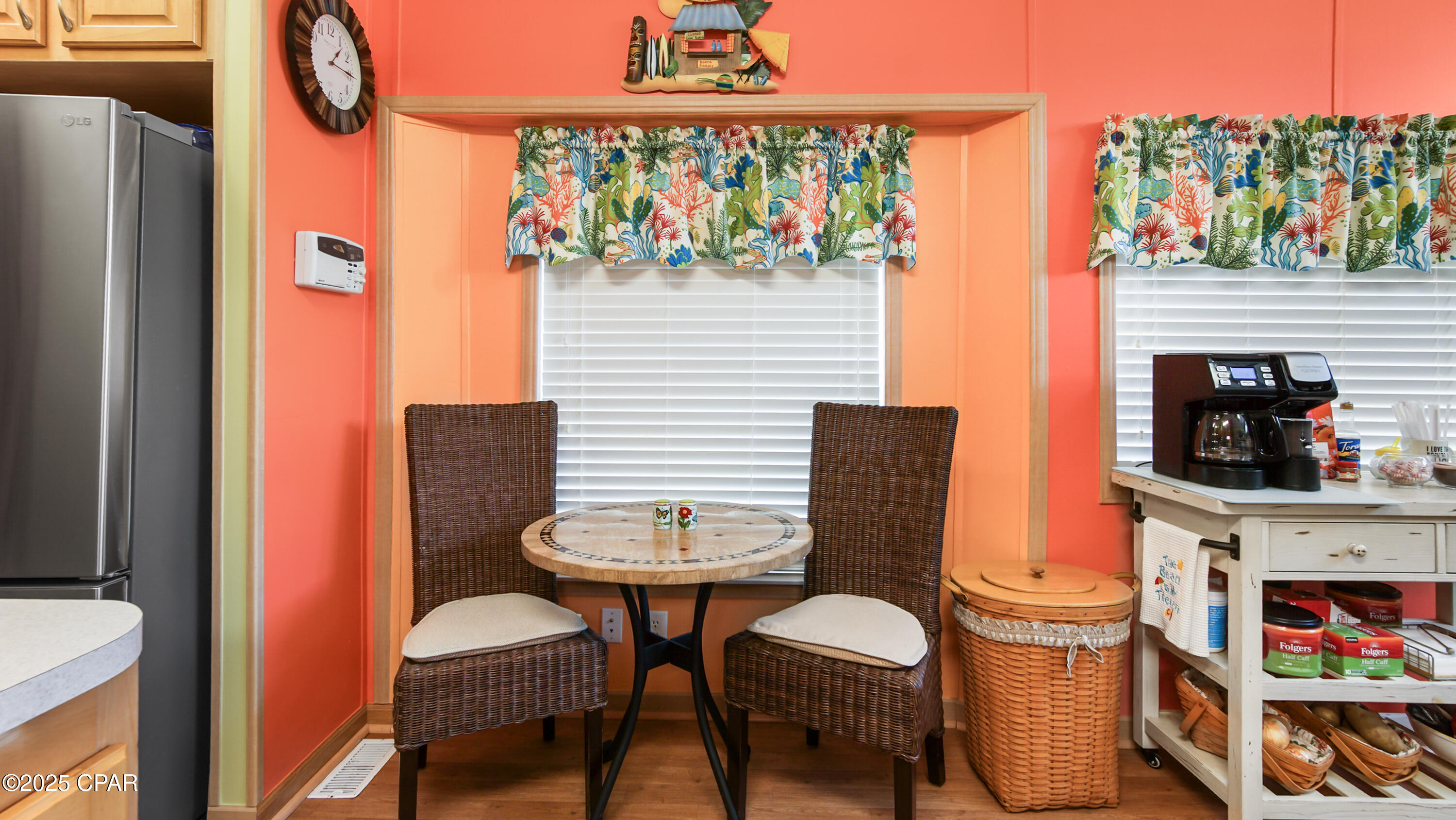 1219 Thomas Drive 289