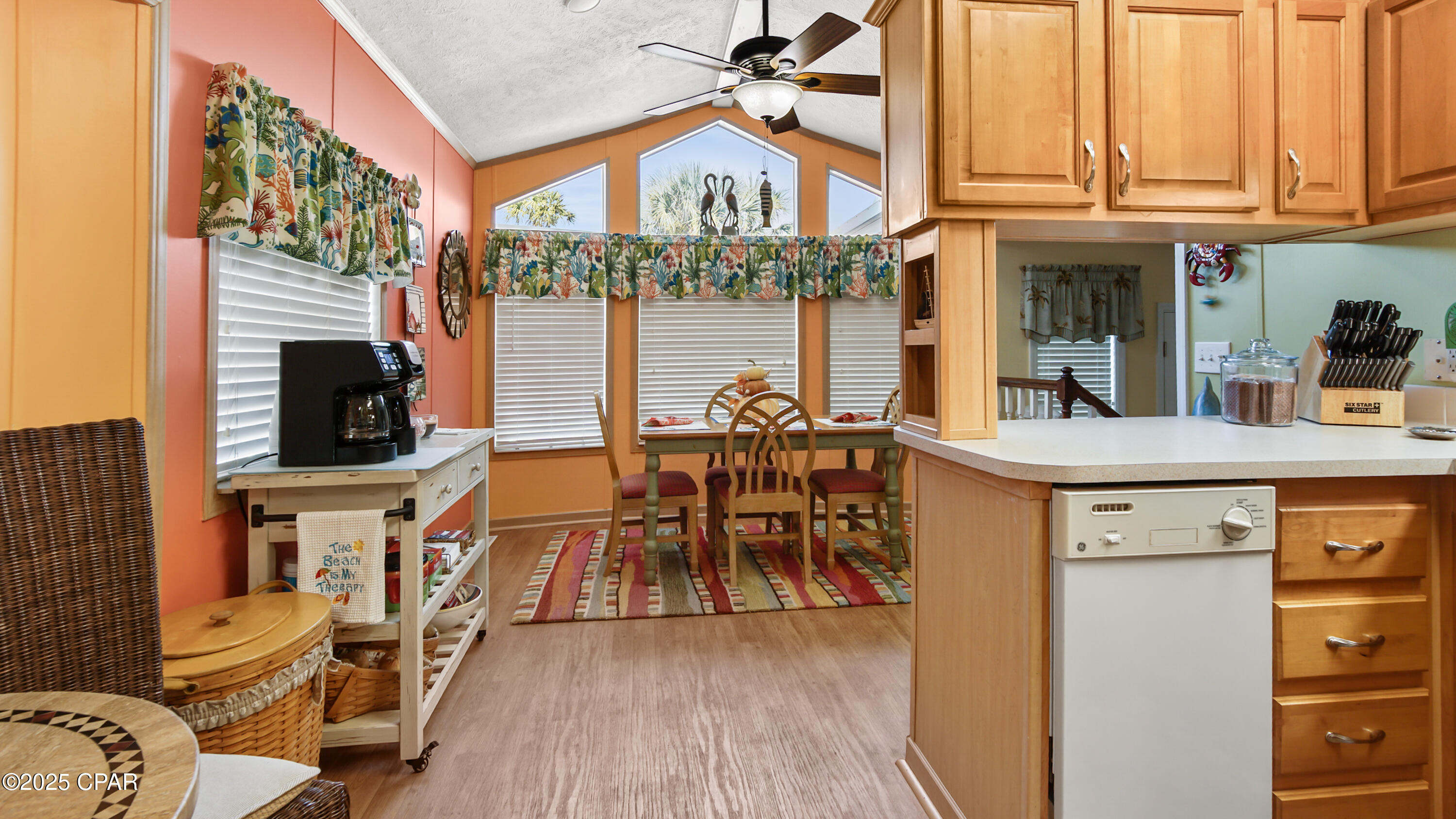 1219 Thomas Drive 289