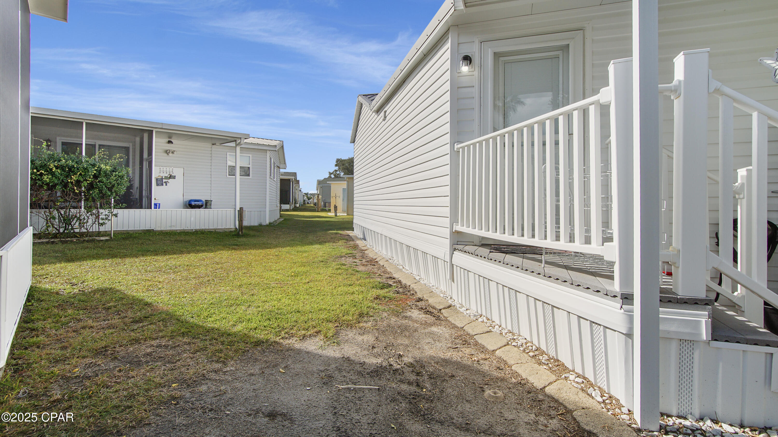 1219 Thomas Drive 289