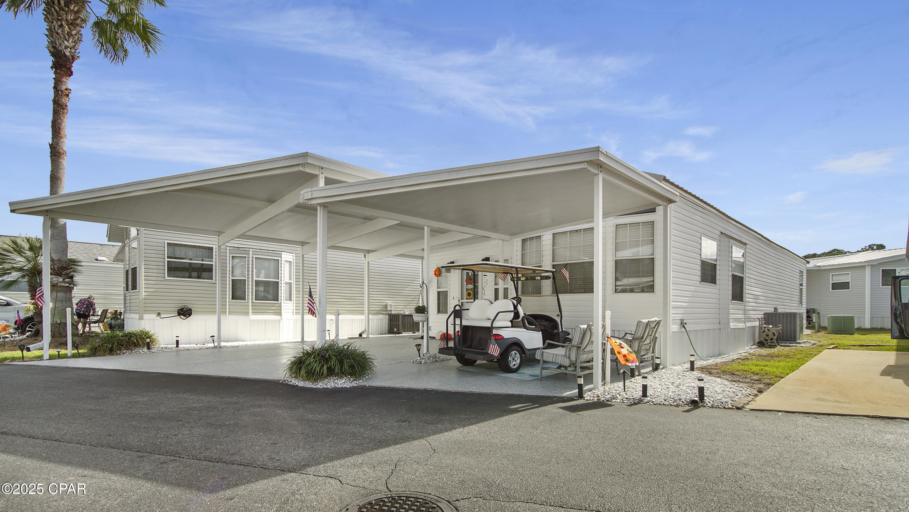 1219 Thomas Drive 289