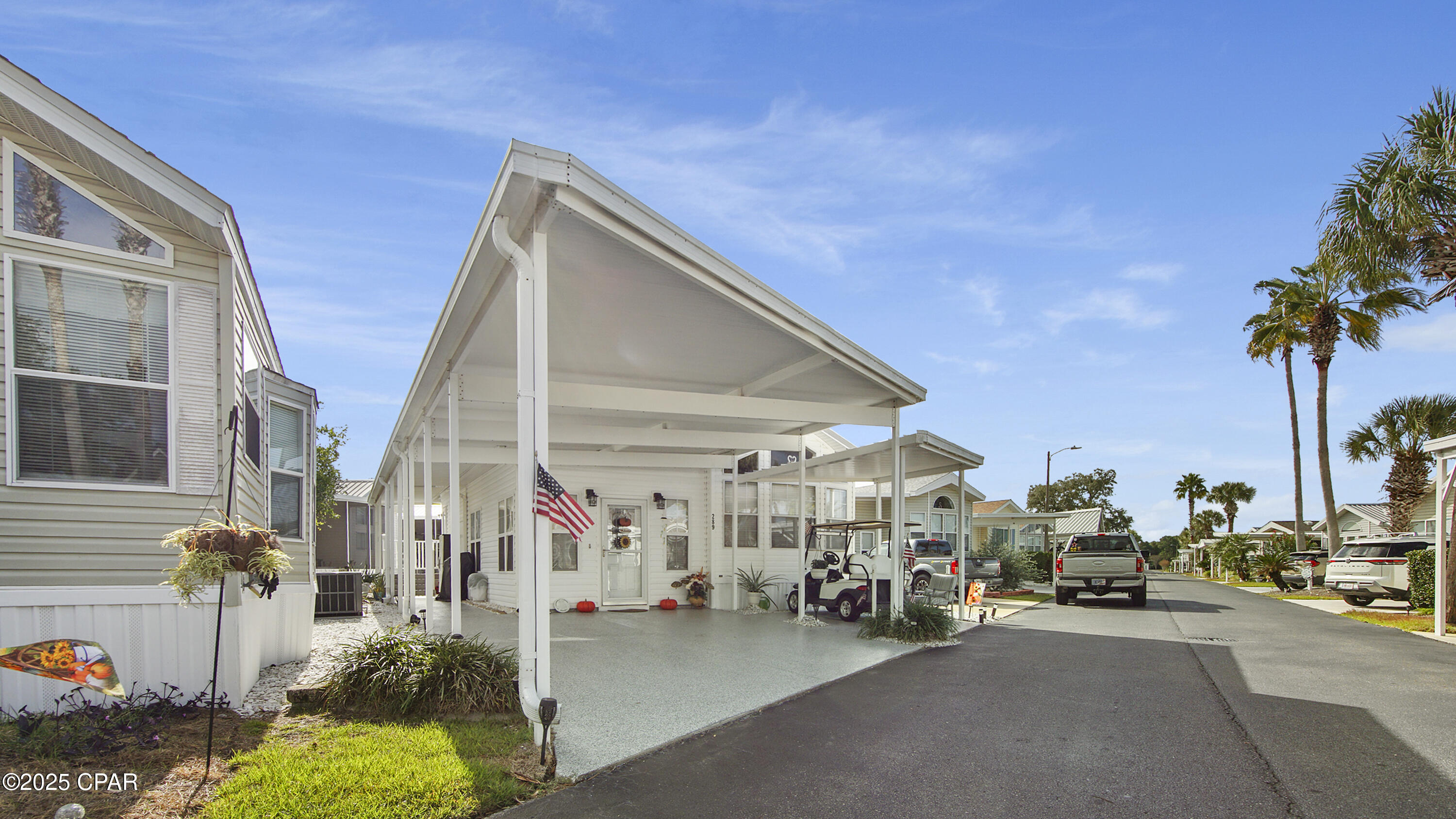 1219 Thomas Drive 289