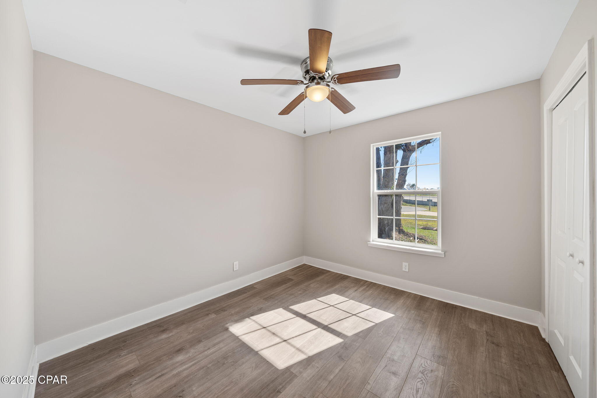 606 W 14th Street
