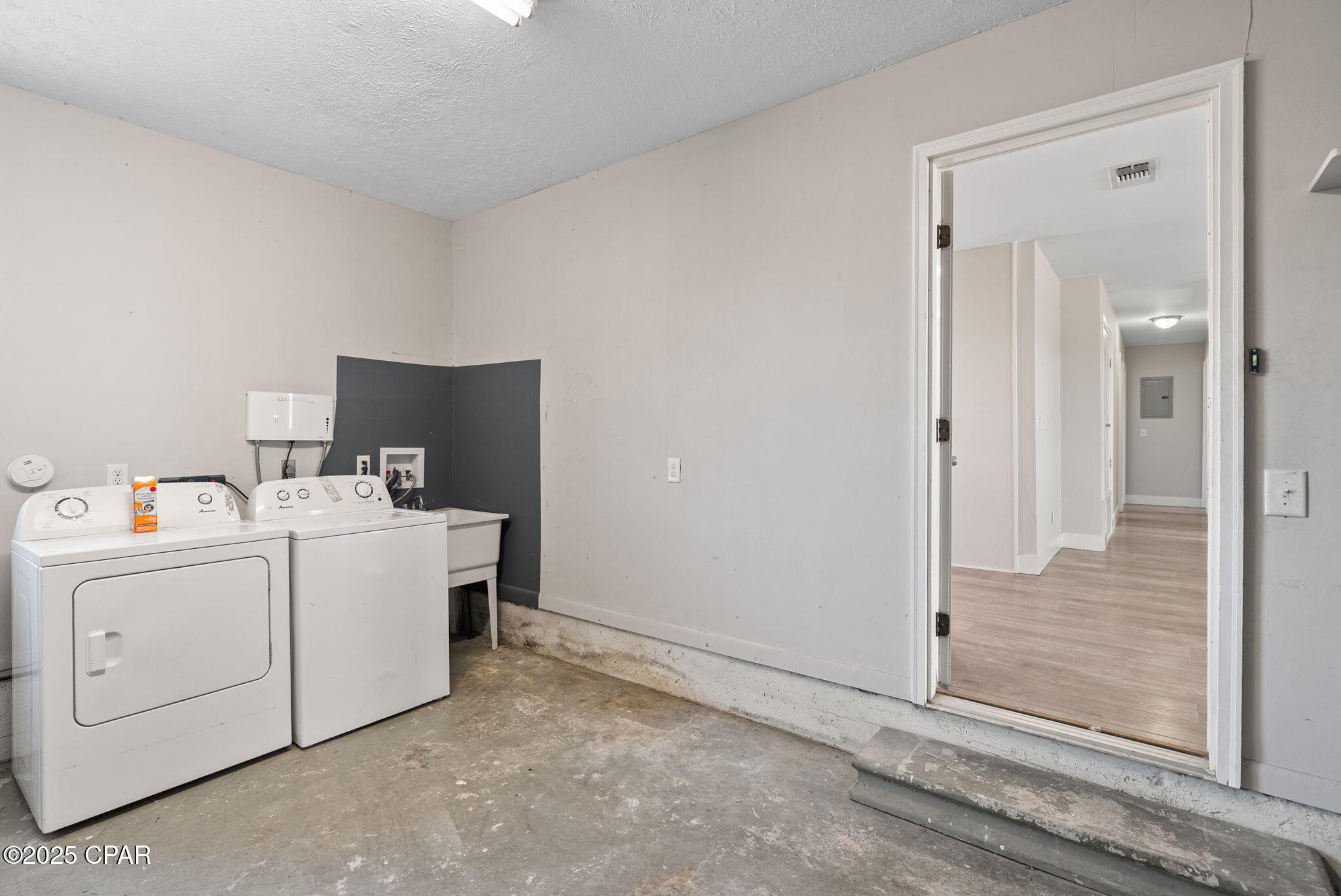 606 W 14th Street