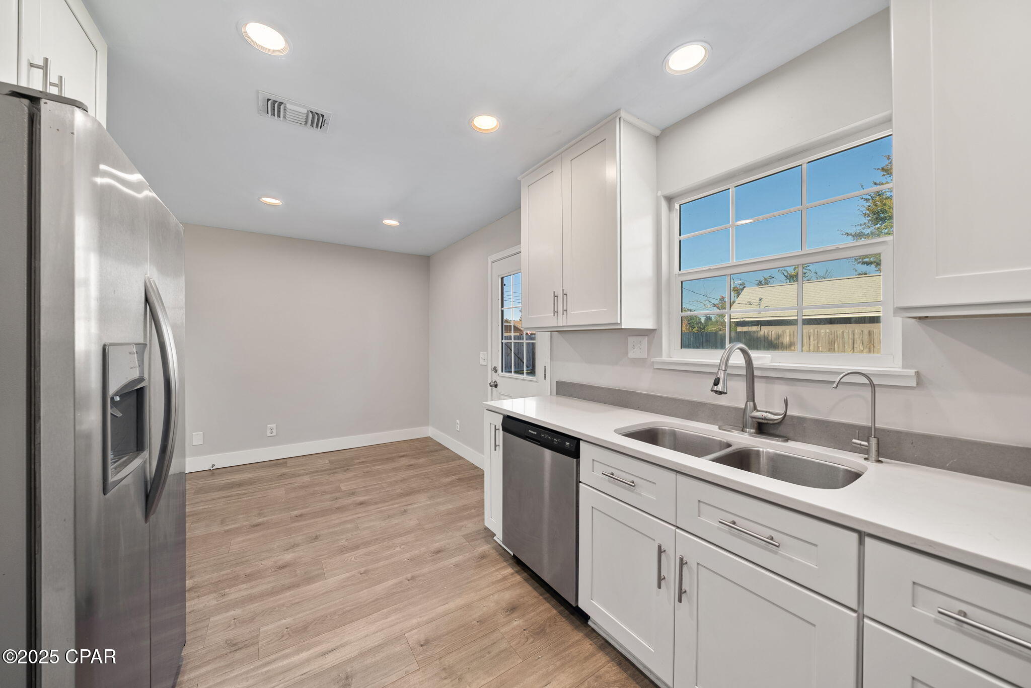 606 W 14th Street