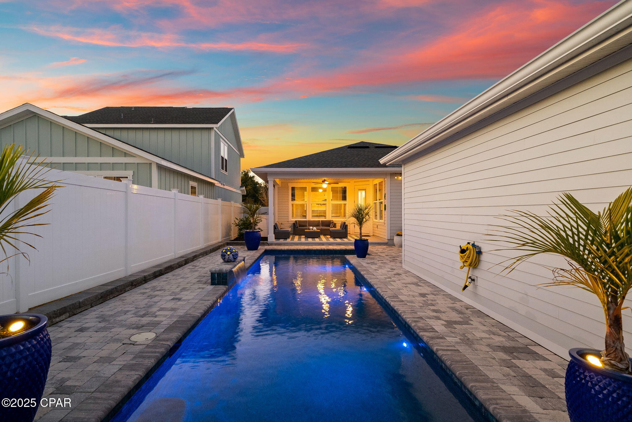 1401 N Discovery Loop