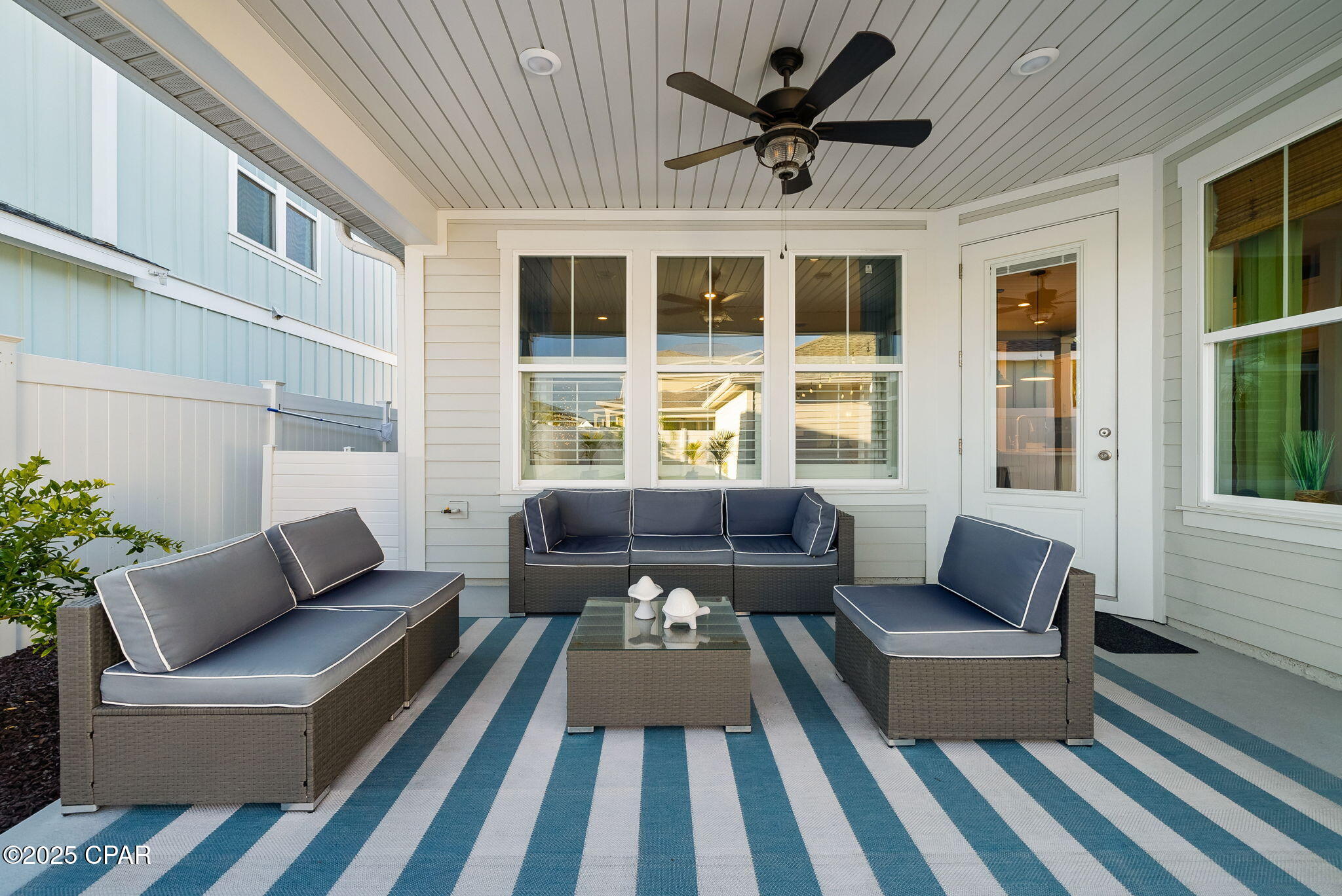 1401 N Discovery Loop