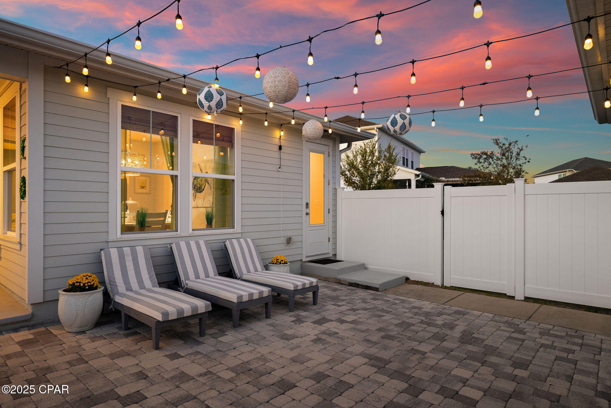 1401 N Discovery Loop