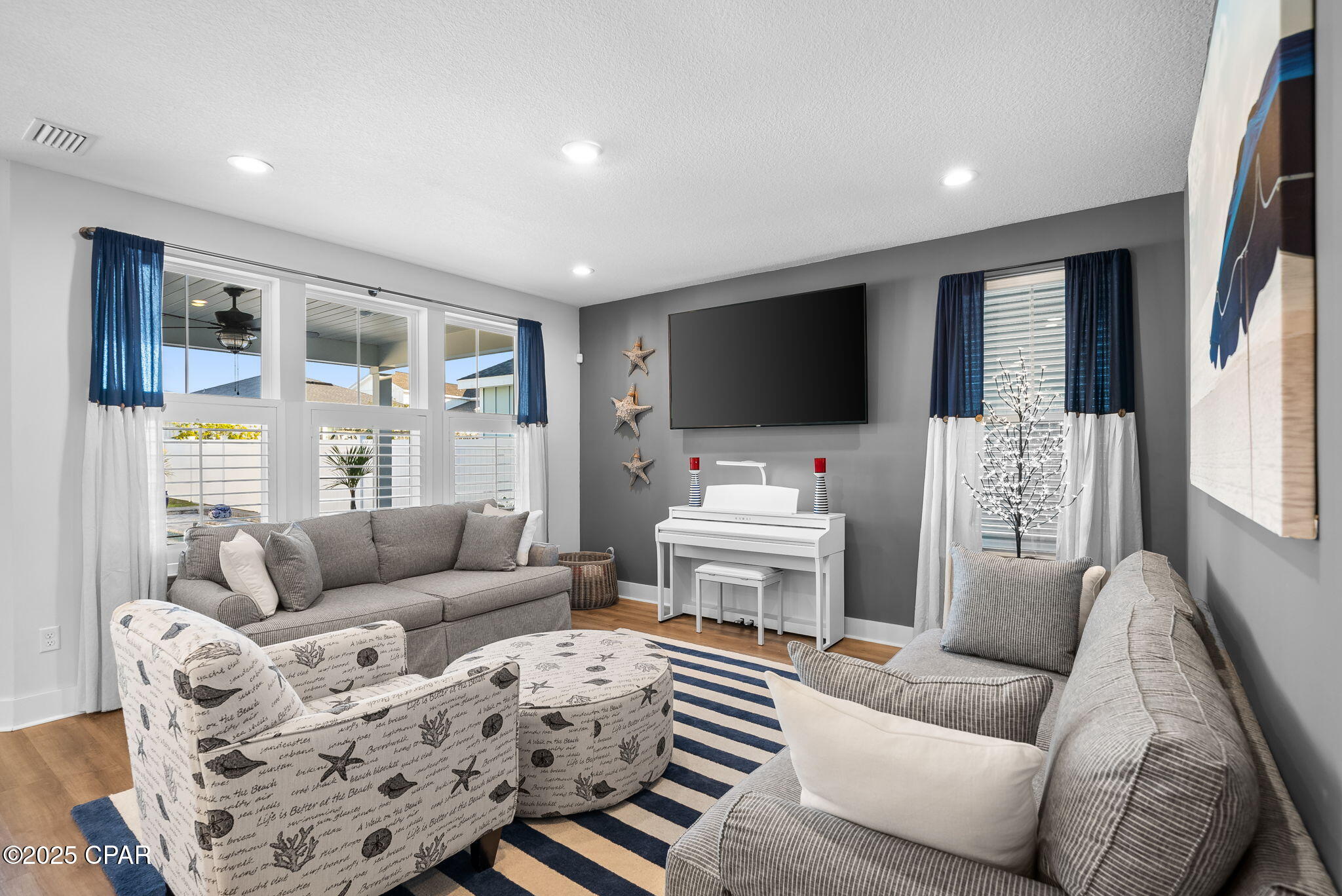 1401 N Discovery Loop