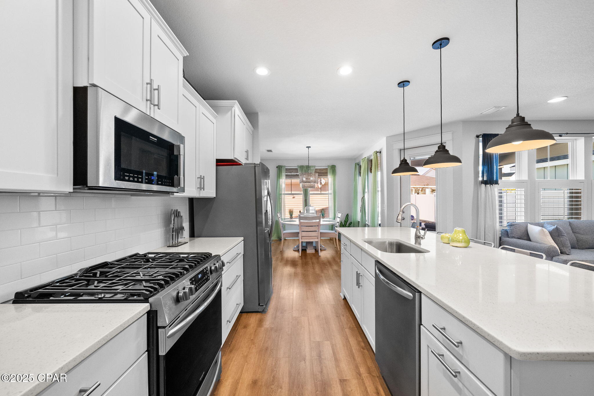 1401 N Discovery Loop