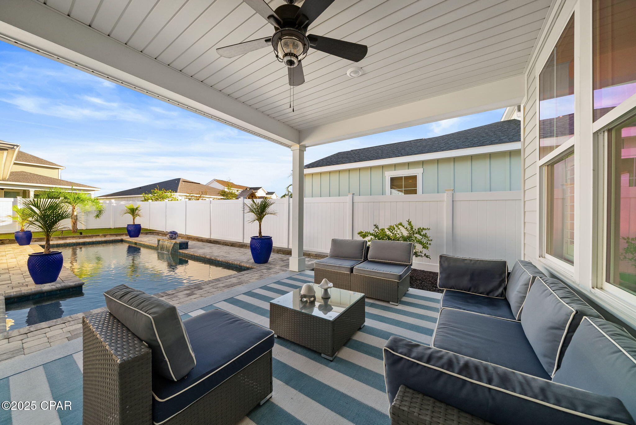 1401 N Discovery Loop