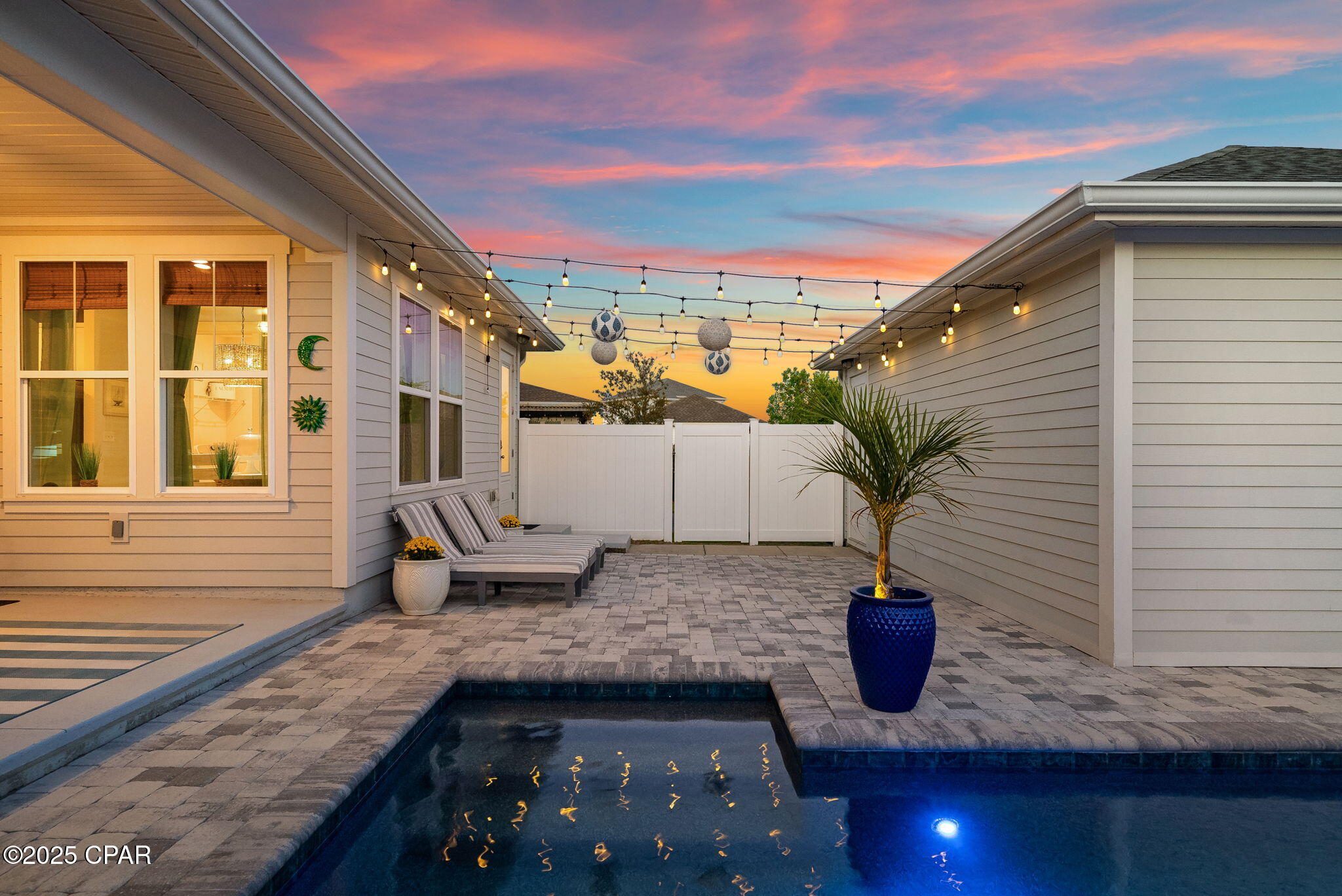 1401 N Discovery Loop