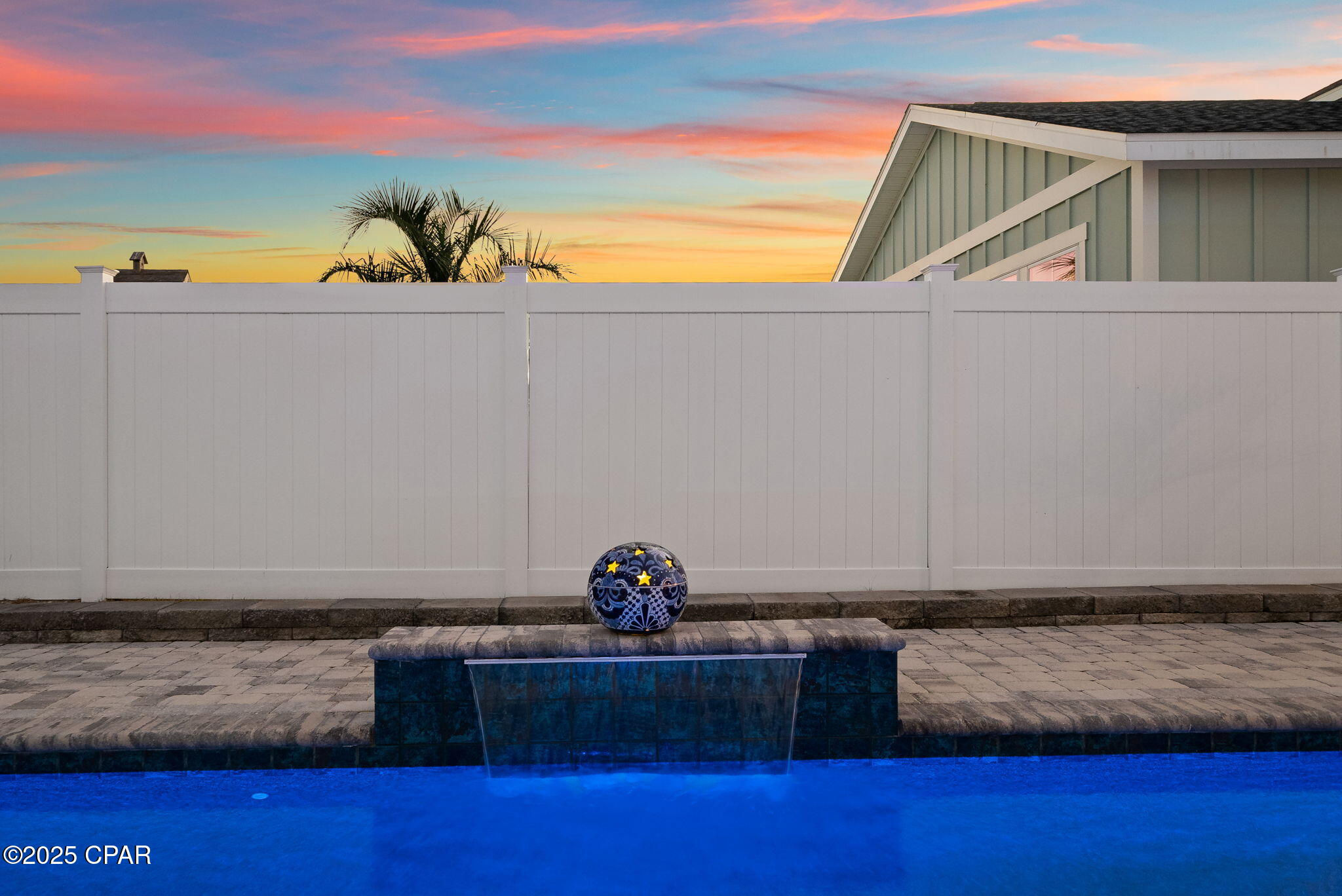 1401 N Discovery Loop