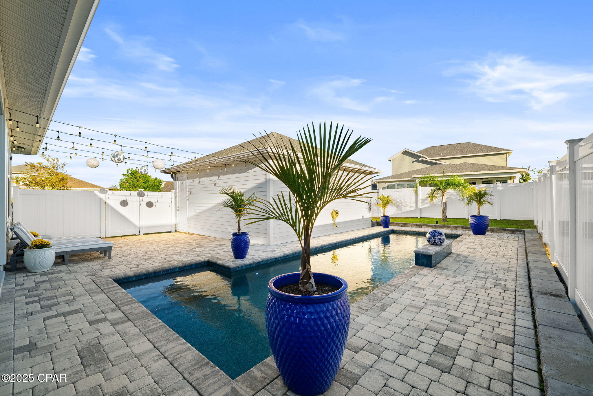 1401 N Discovery Loop