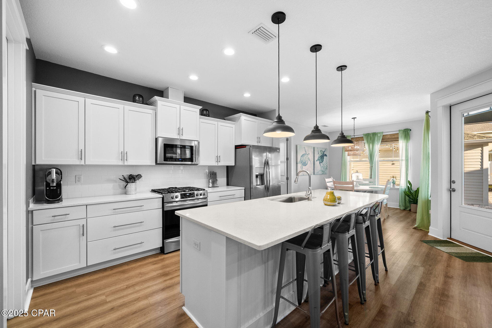 1401 N Discovery Loop