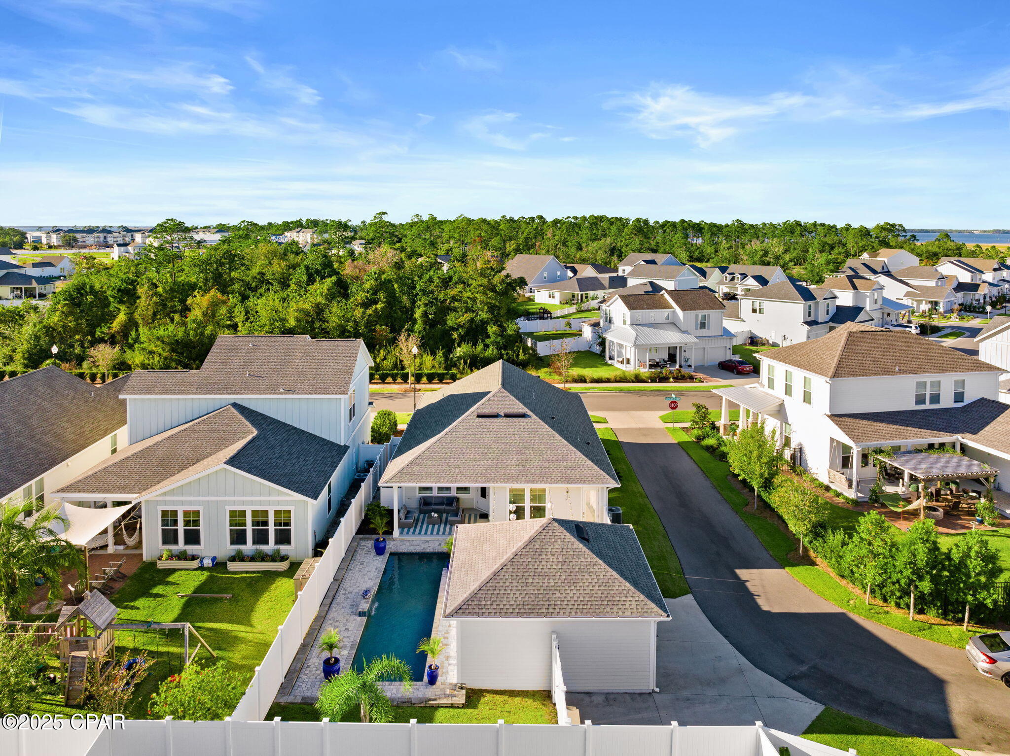 1401 N Discovery Loop