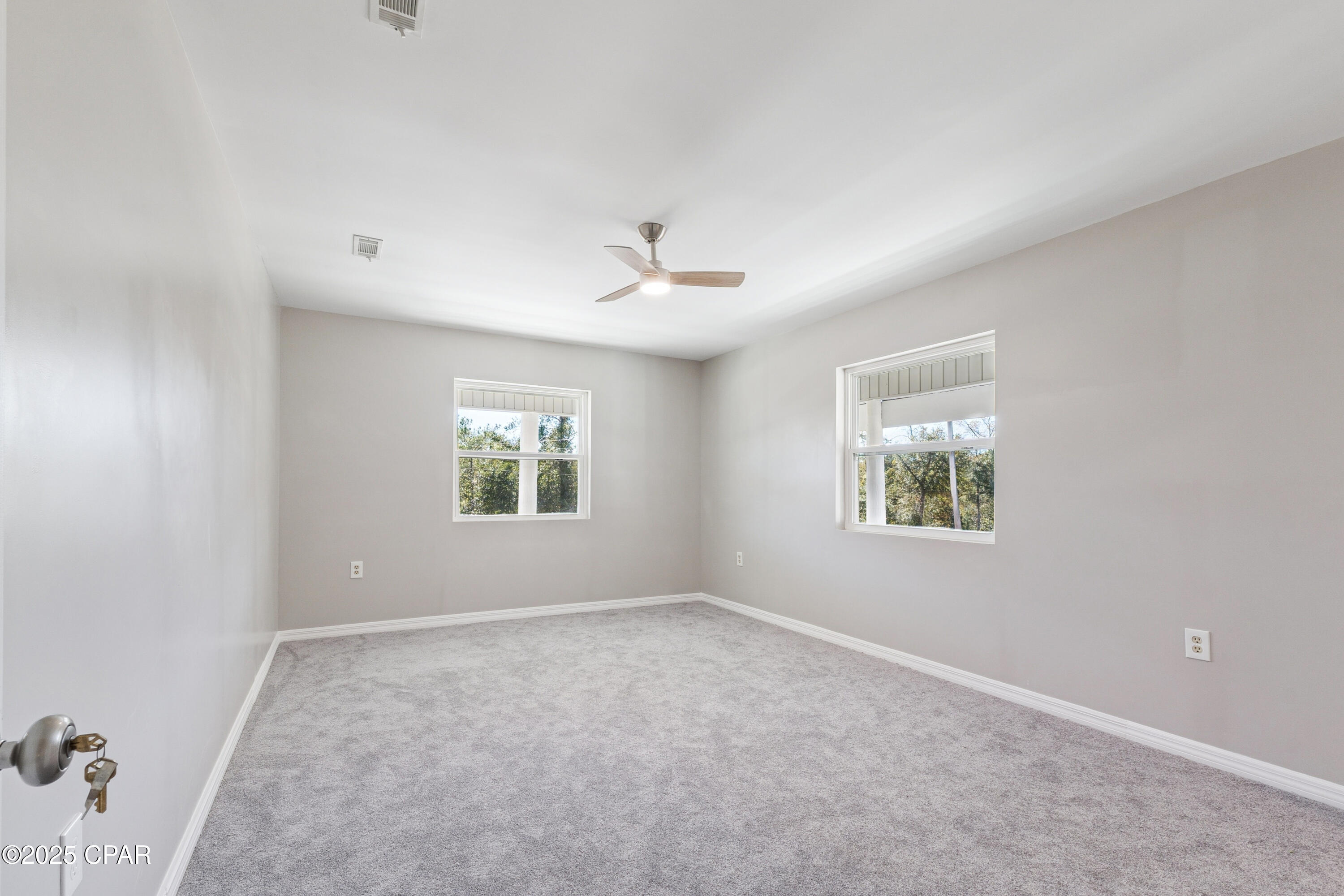 2672 W Laurel Drive