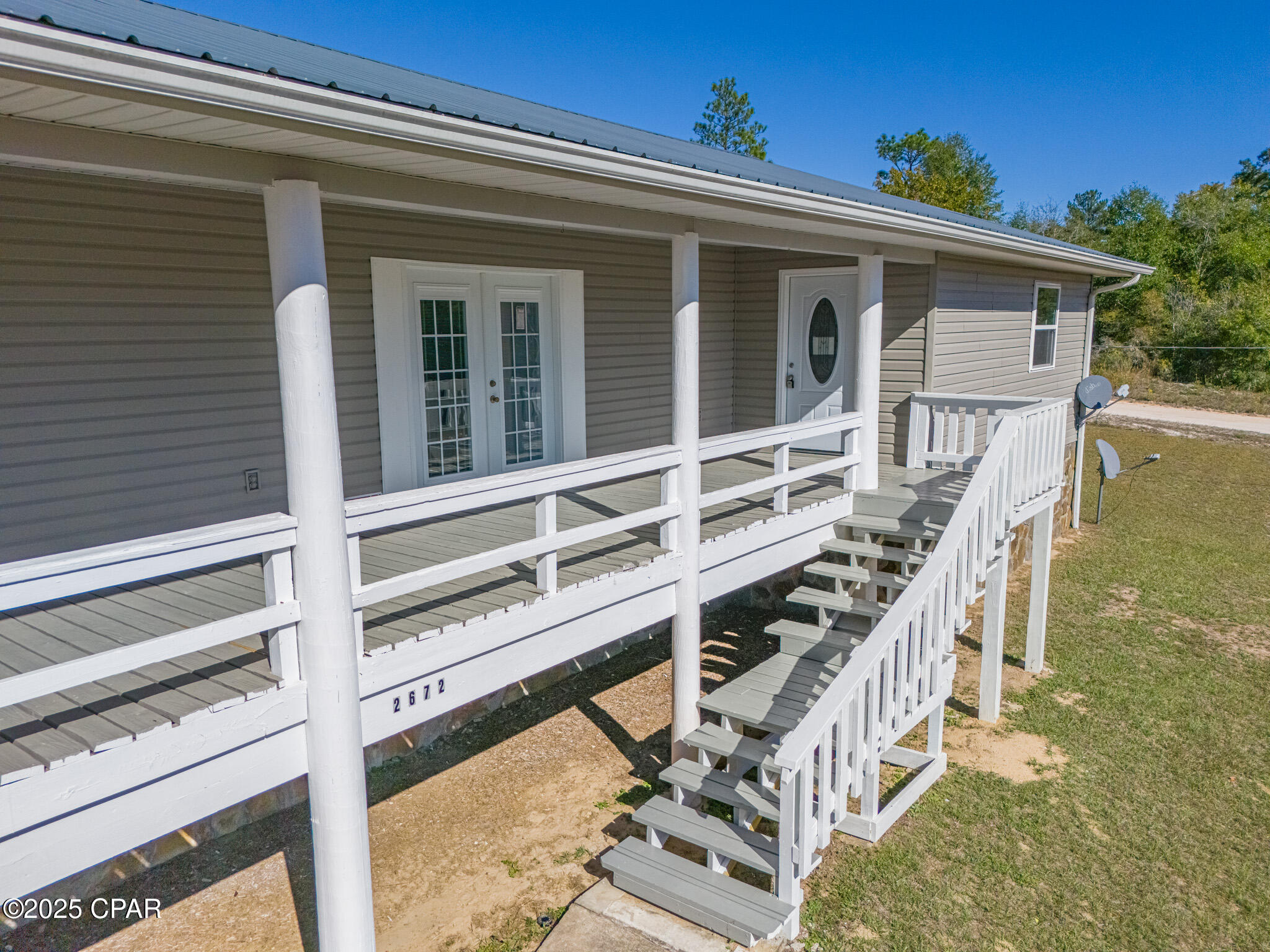 2672 W Laurel Drive
