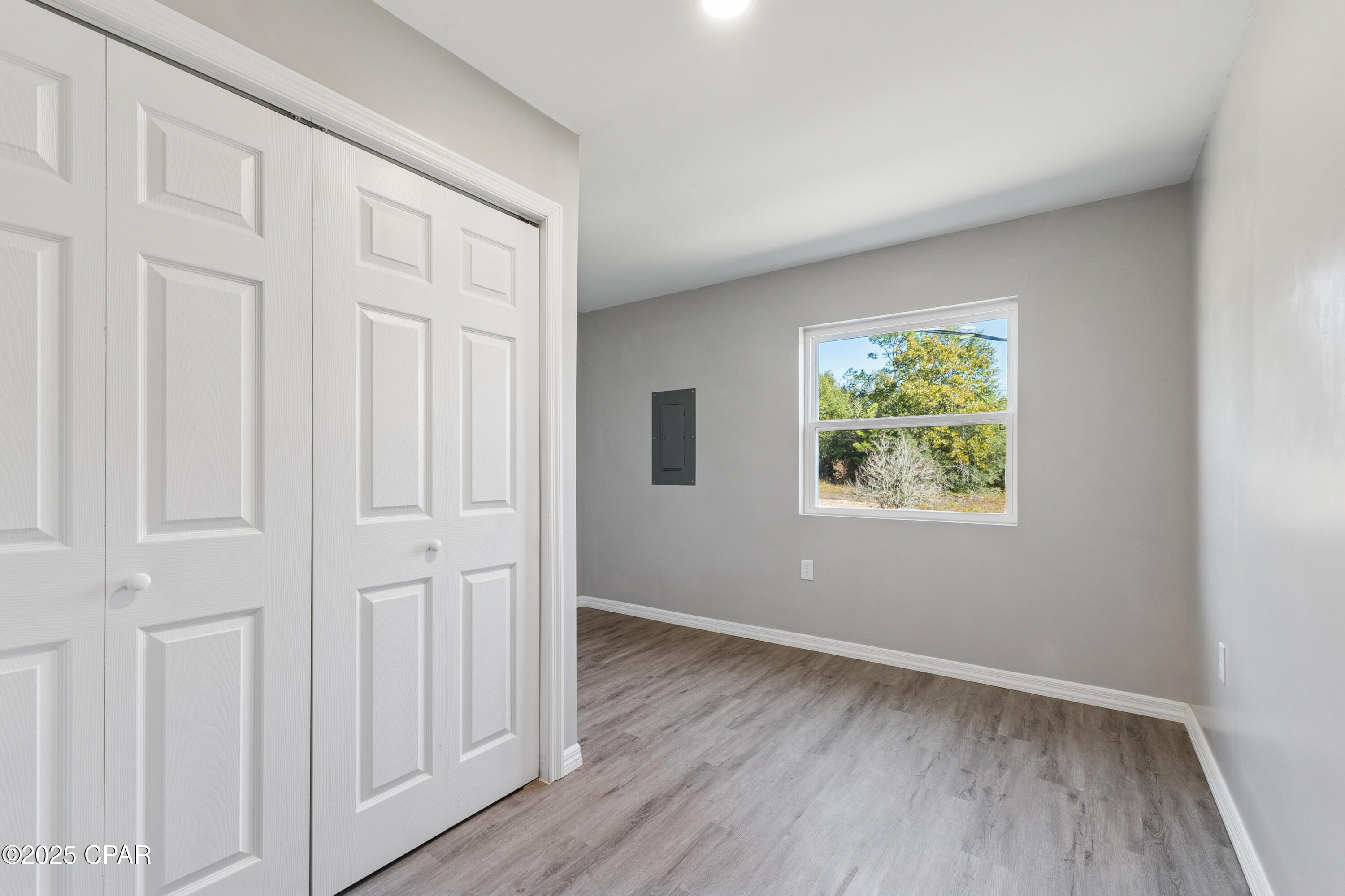 2672 W Laurel Drive