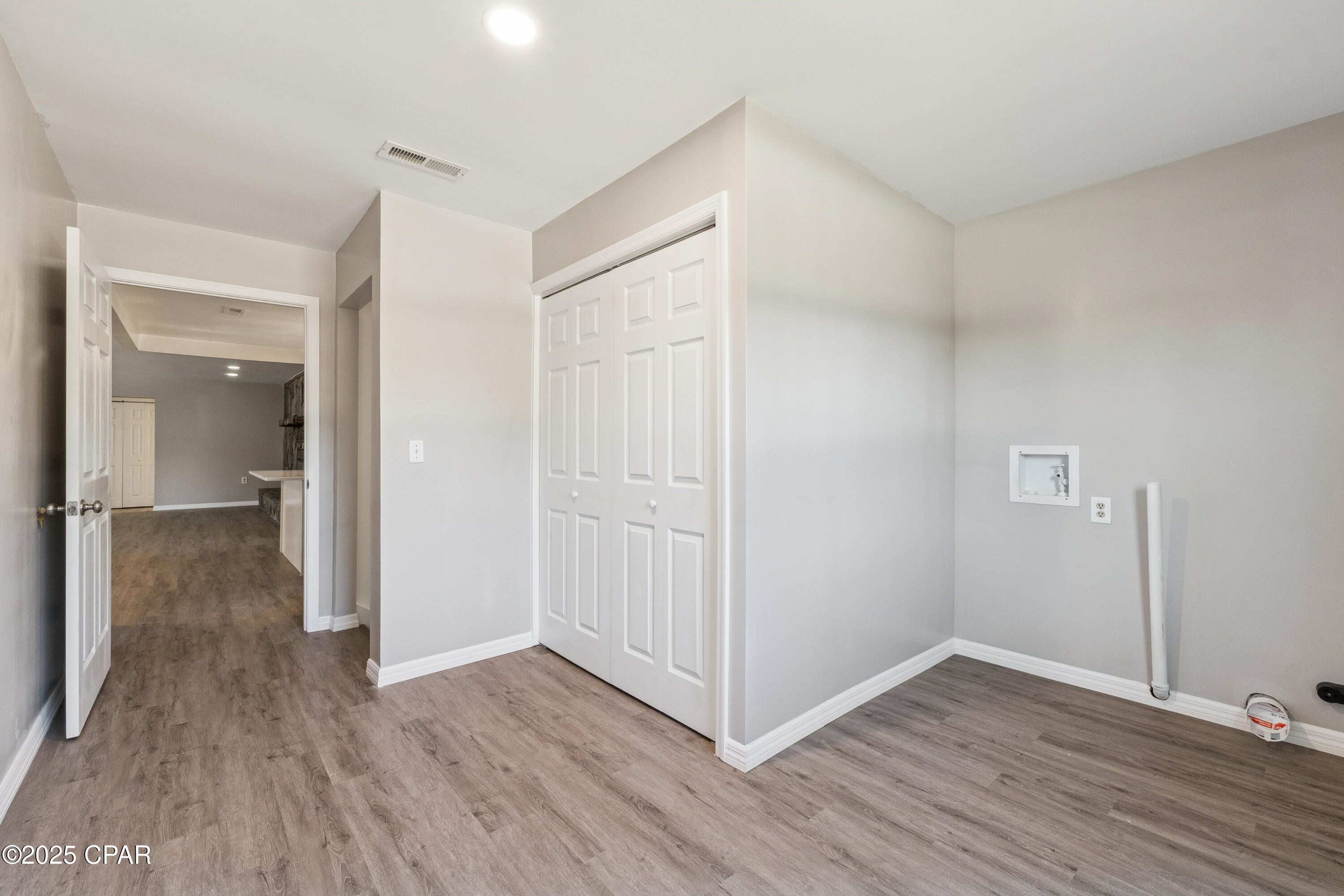 2672 W Laurel Drive