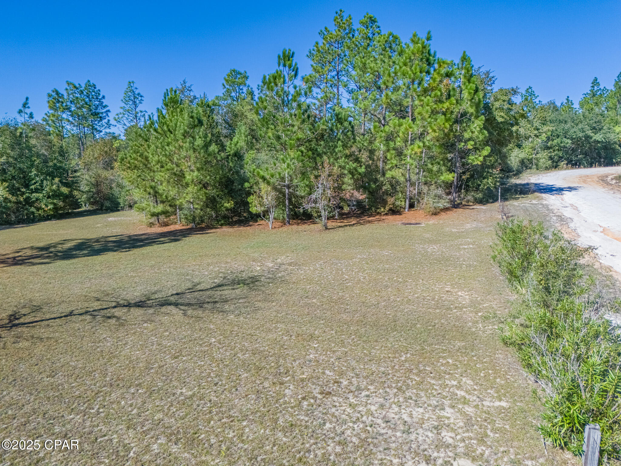 2672 W Laurel Drive