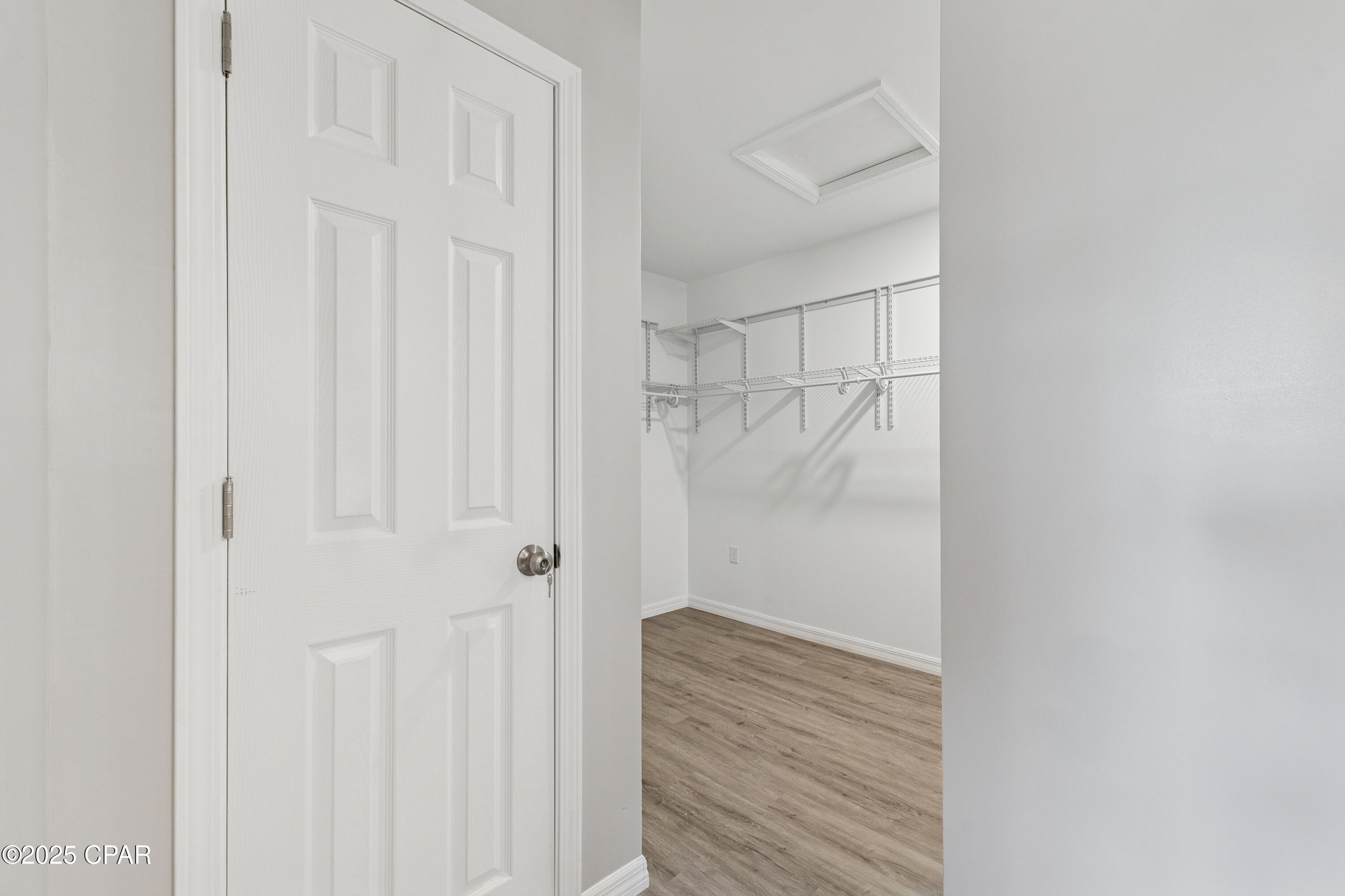 2672 W Laurel Drive