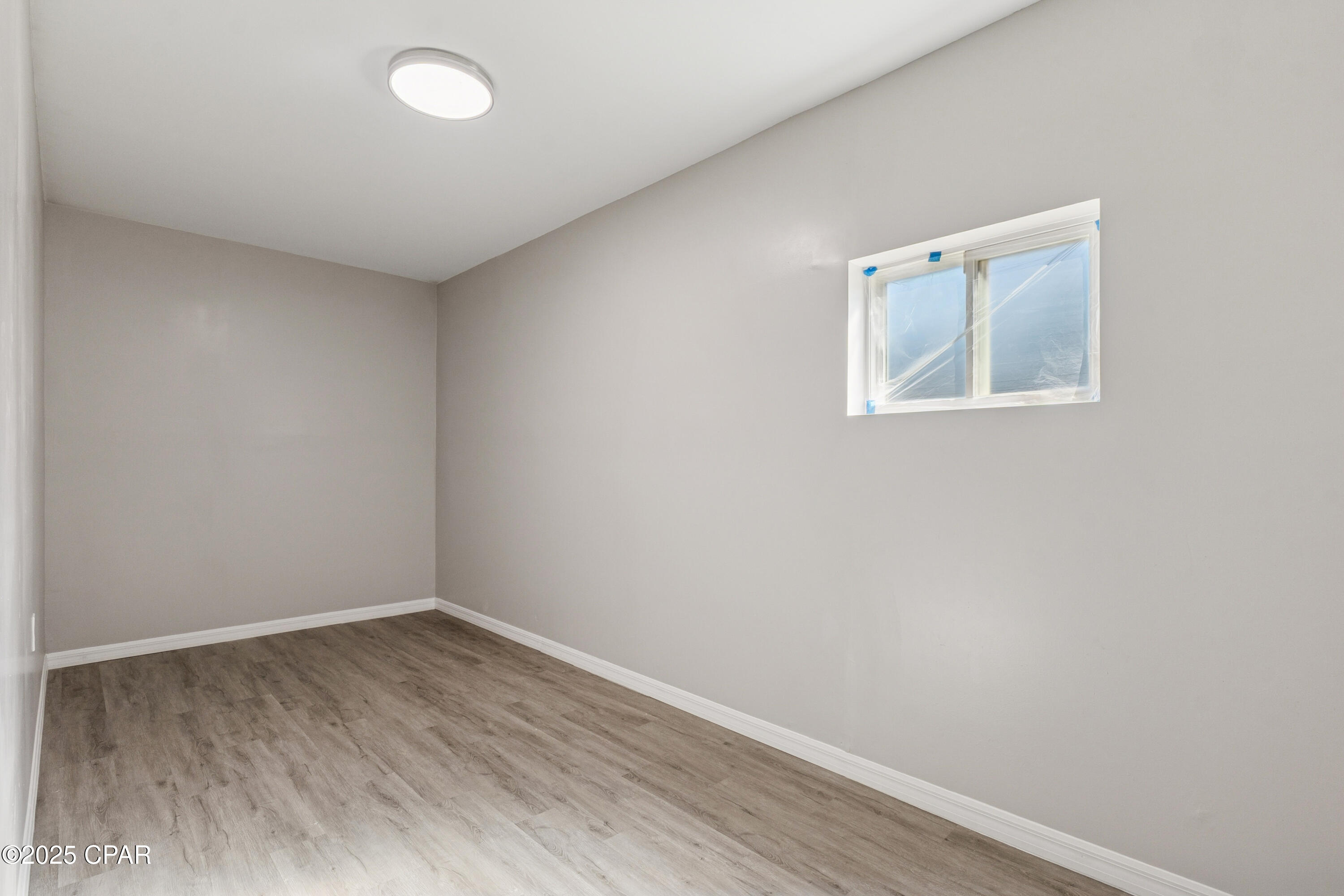 2672 W Laurel Drive