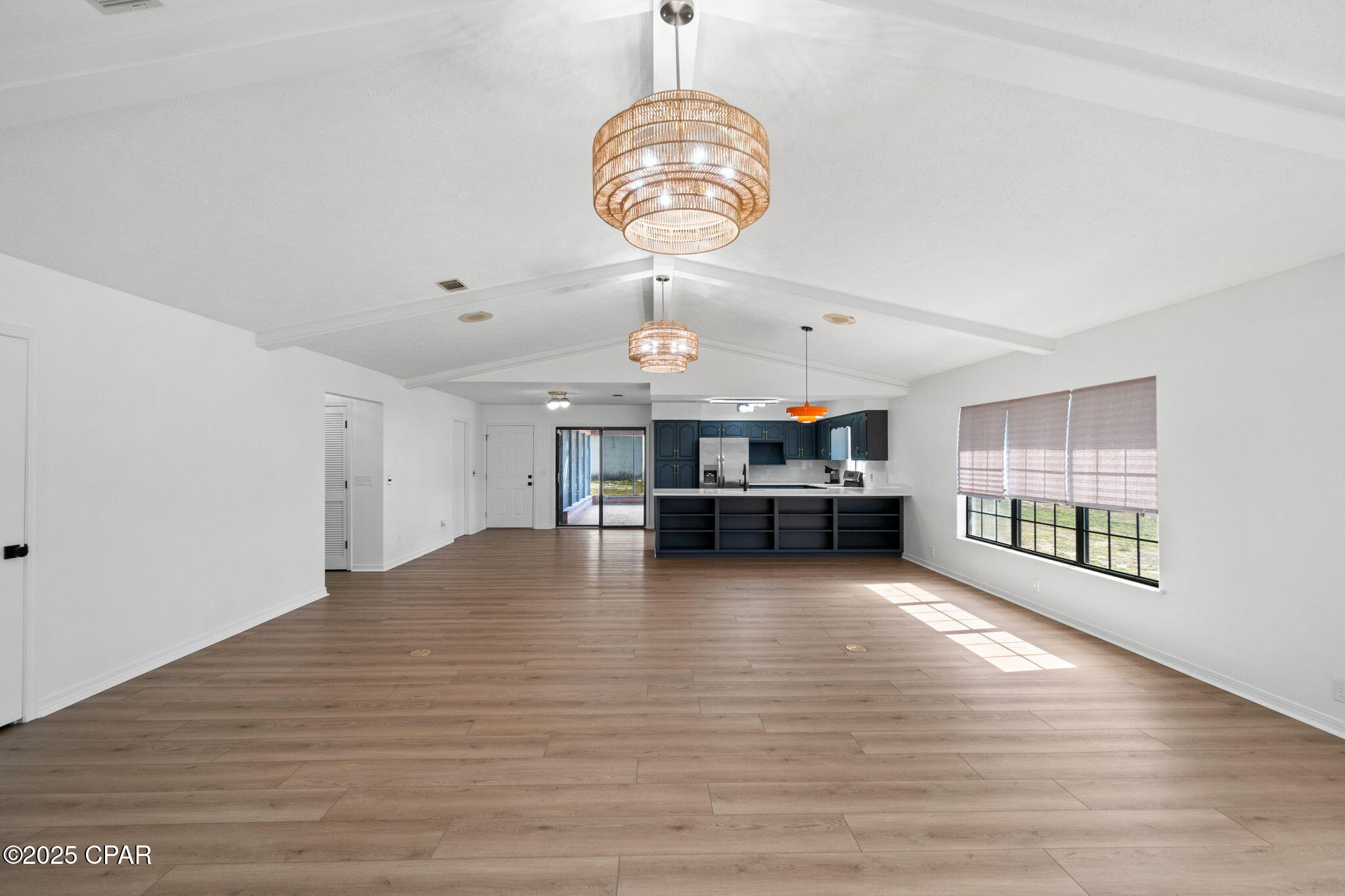 224 E Lakeshore Drive