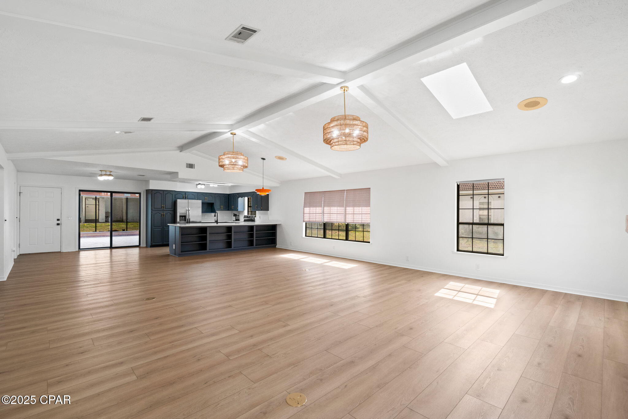 224 E Lakeshore Drive