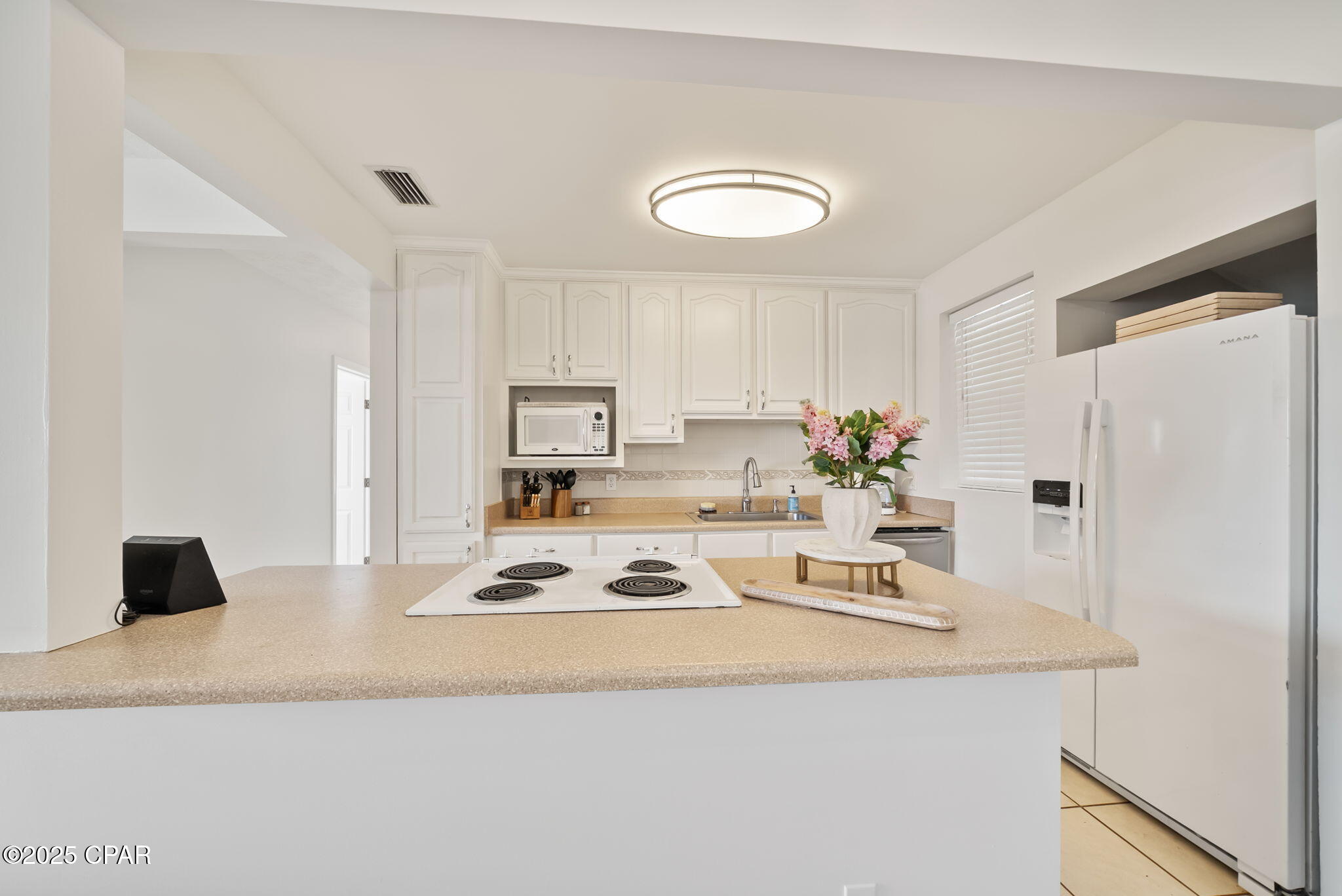 440 S Macarthur Avenue