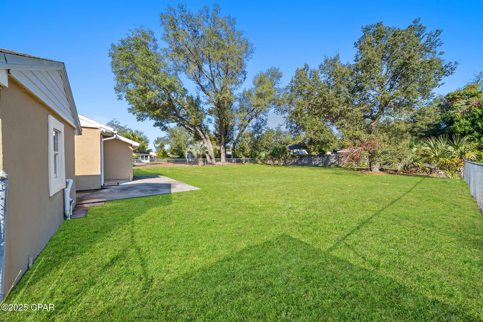 440 S Macarthur Avenue