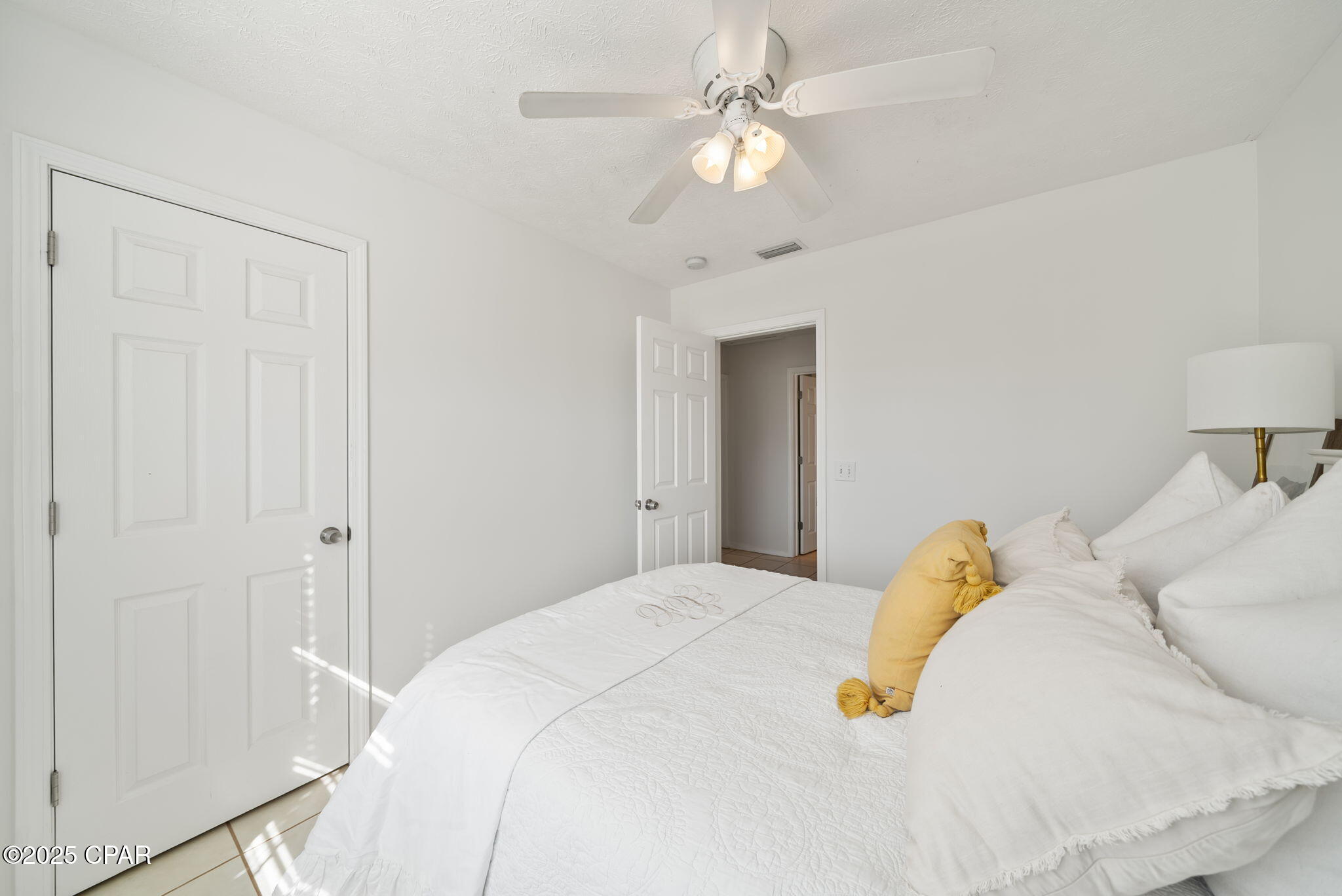 440 S Macarthur Avenue