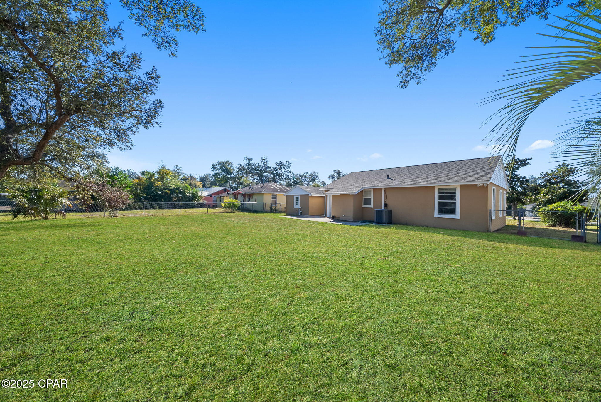 440 S Macarthur Avenue