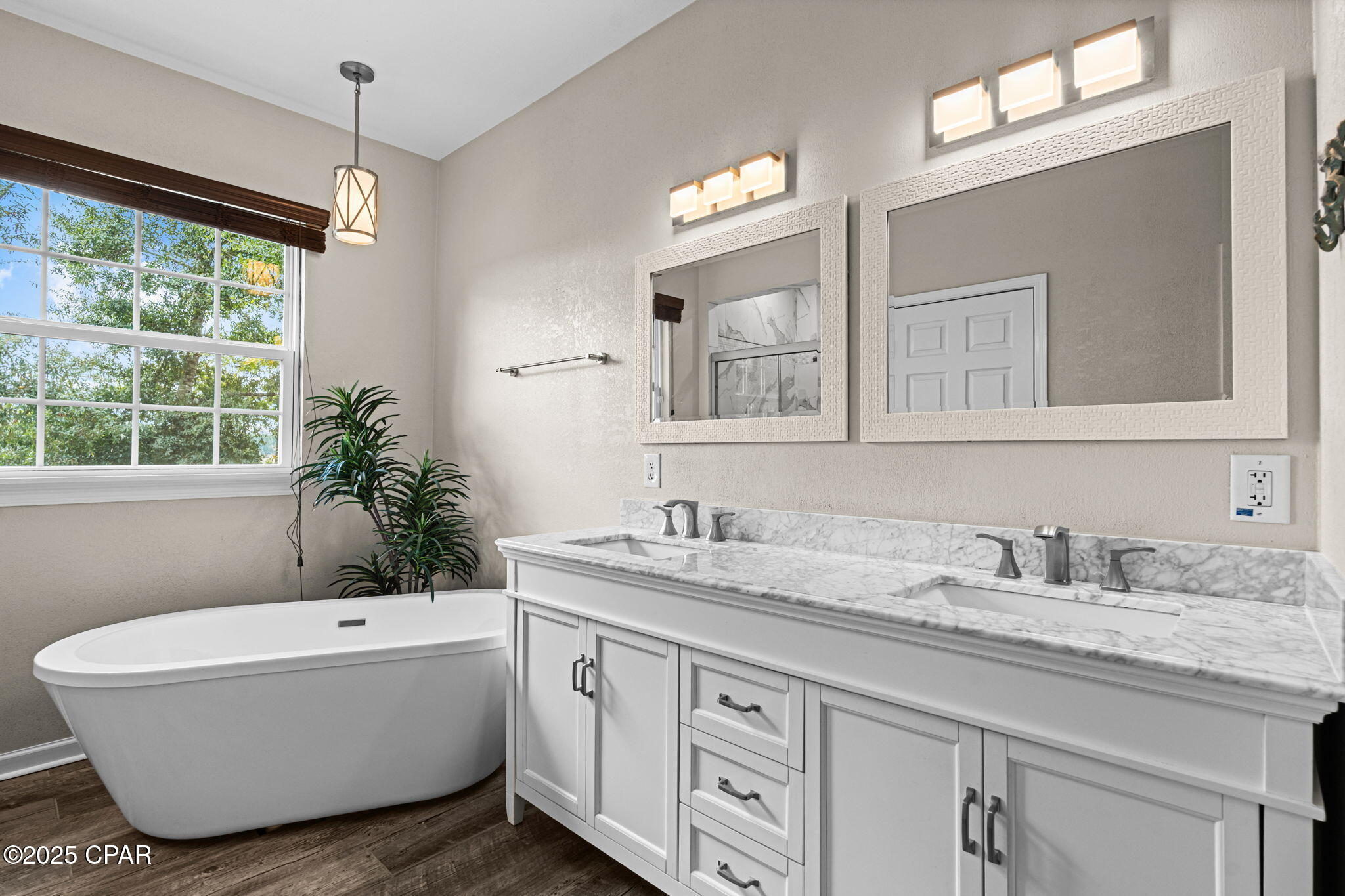 4958 Lake Ridge Drive