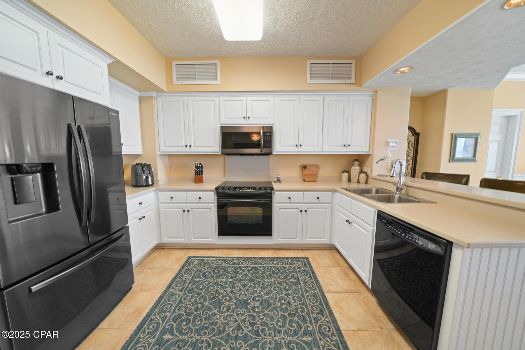 8715 Surf Drive 703B