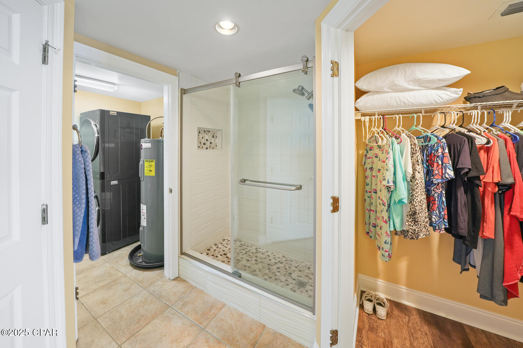 8715 Surf Drive 703B