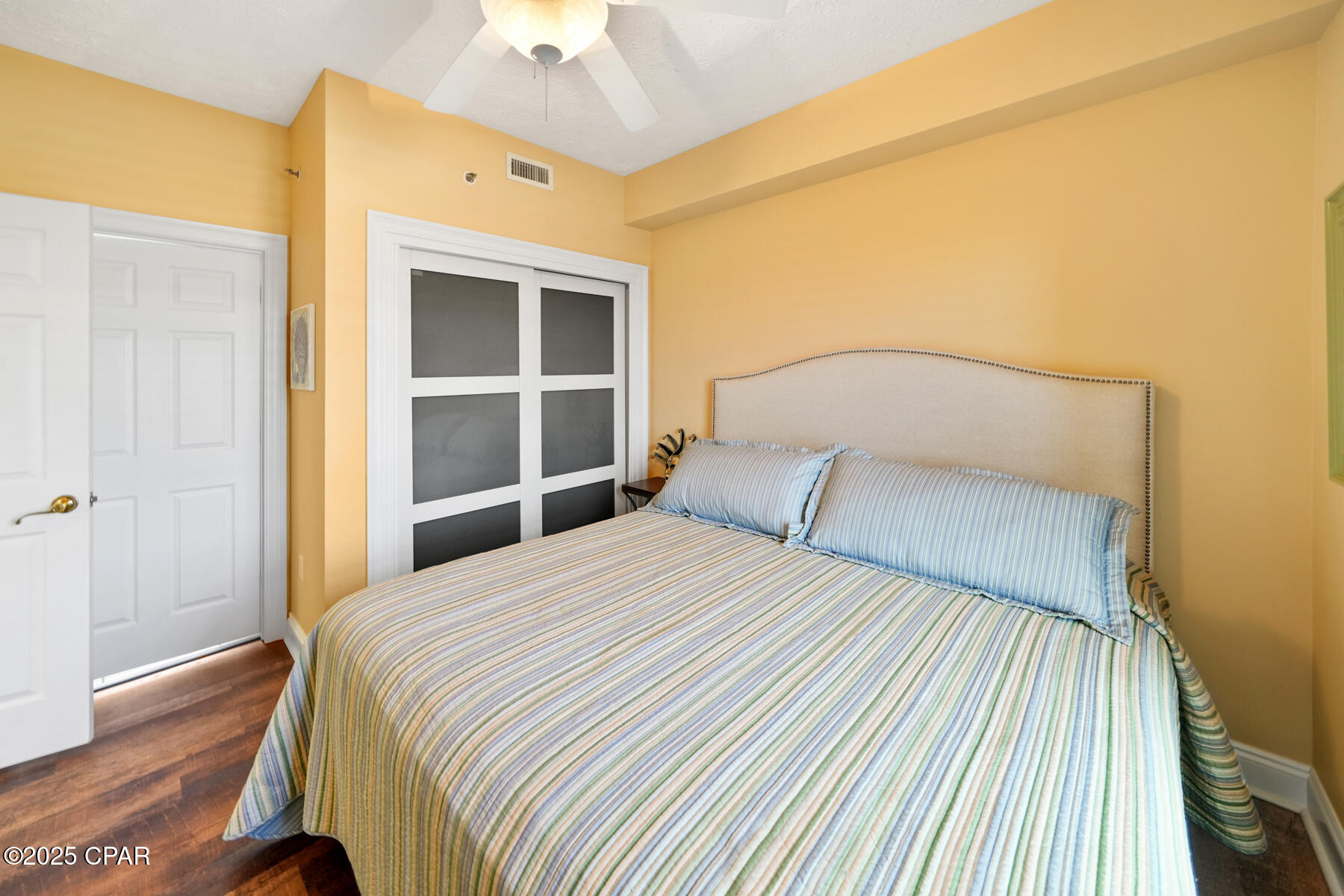 8715 Surf Drive 703B