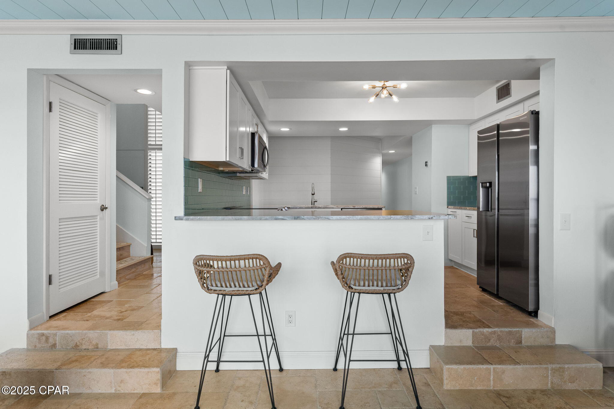 425 Bayshore Drive 15