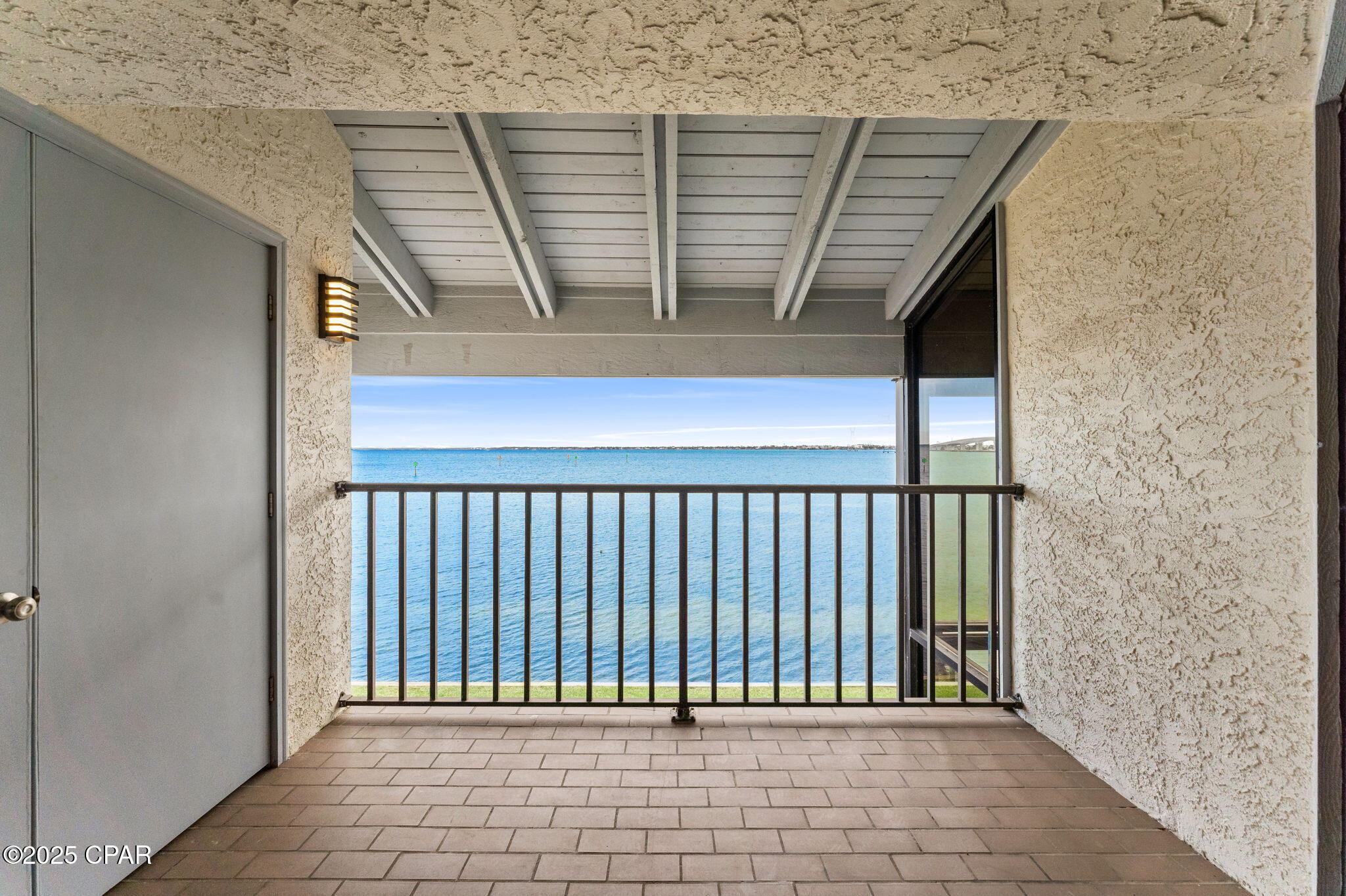 425 Bayshore Drive 15