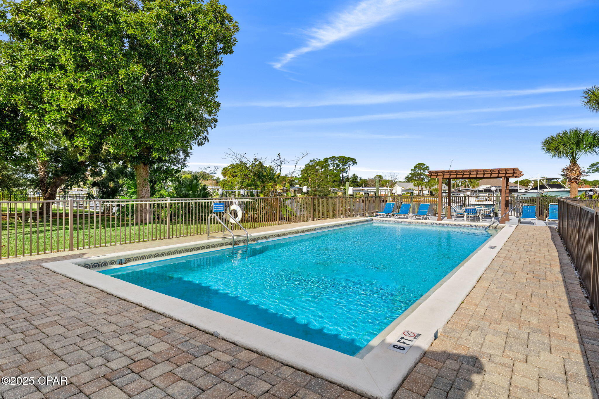 425 Bayshore Drive 15