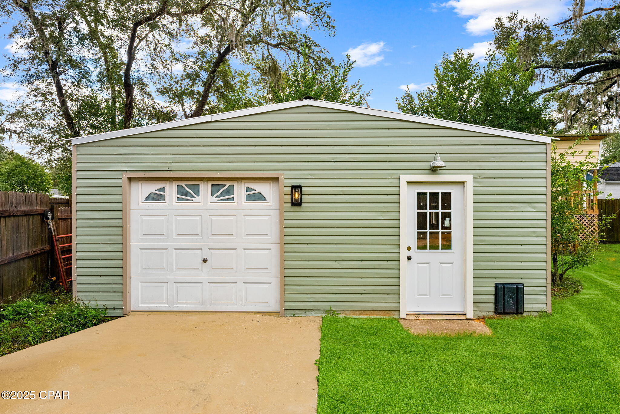 324 S Palo Alto Avenue