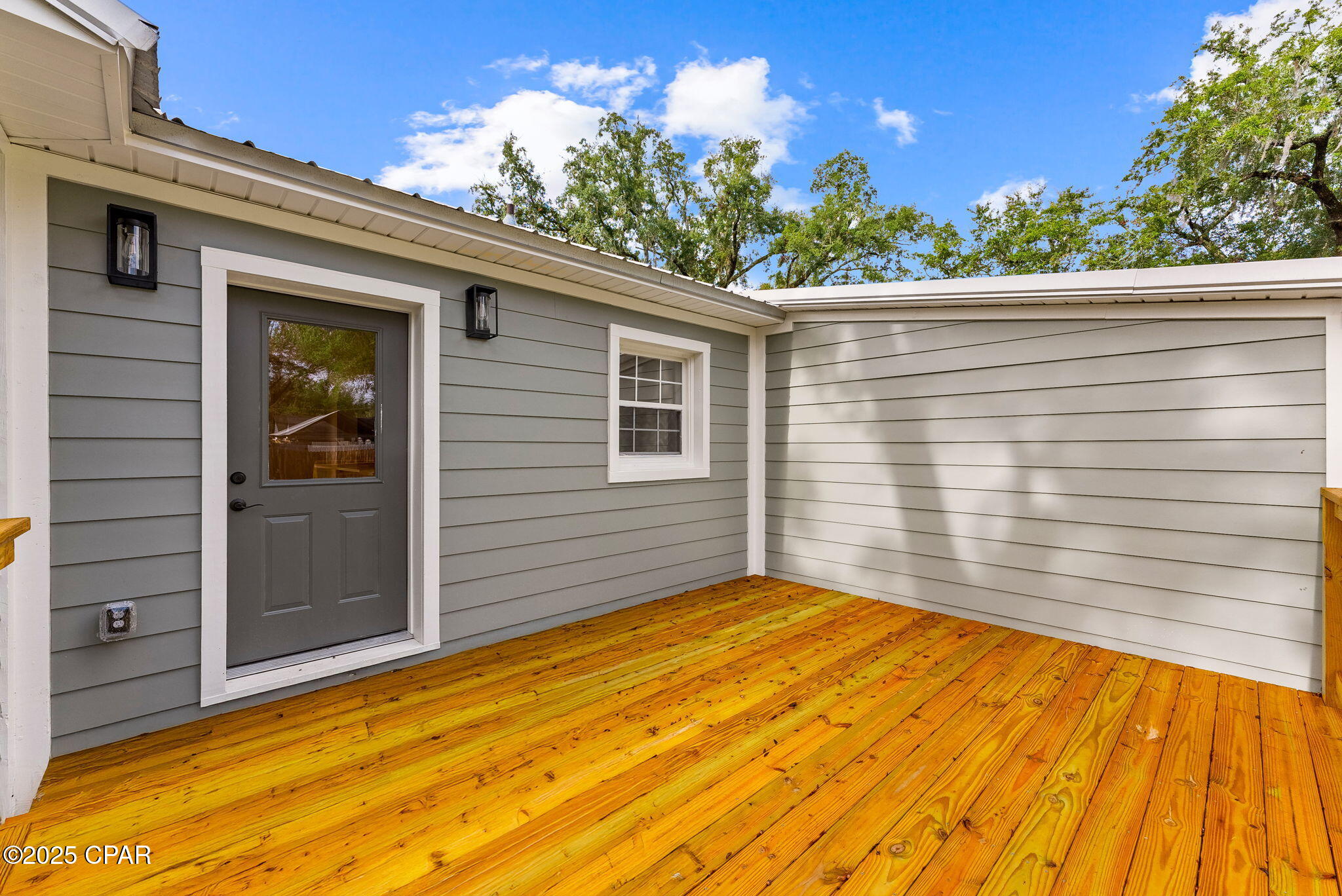 324 S Palo Alto Avenue