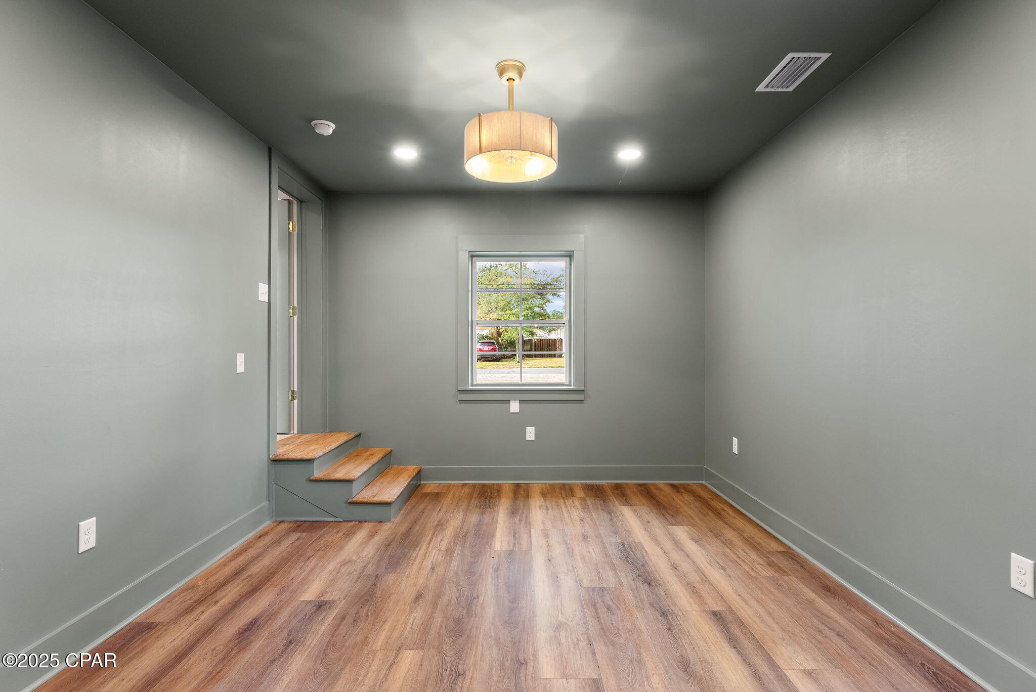 324 S Palo Alto Avenue