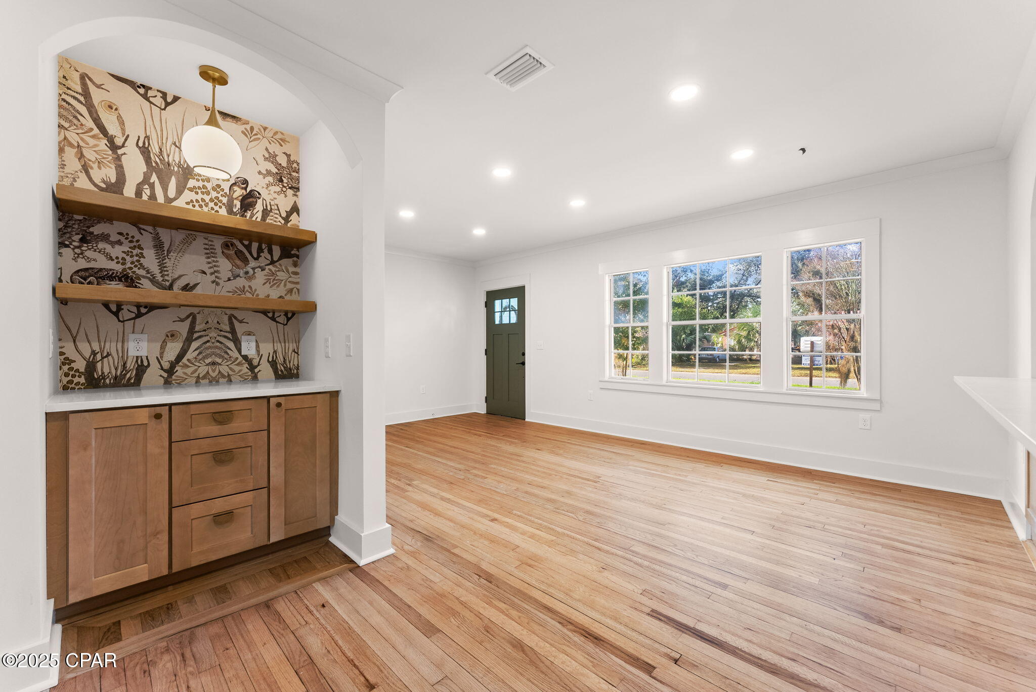 324 S Palo Alto Avenue