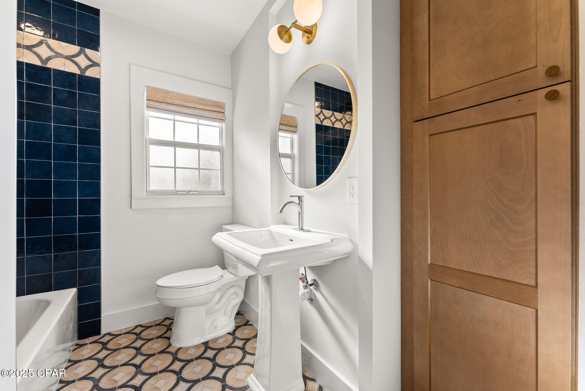 324 S Palo Alto Avenue