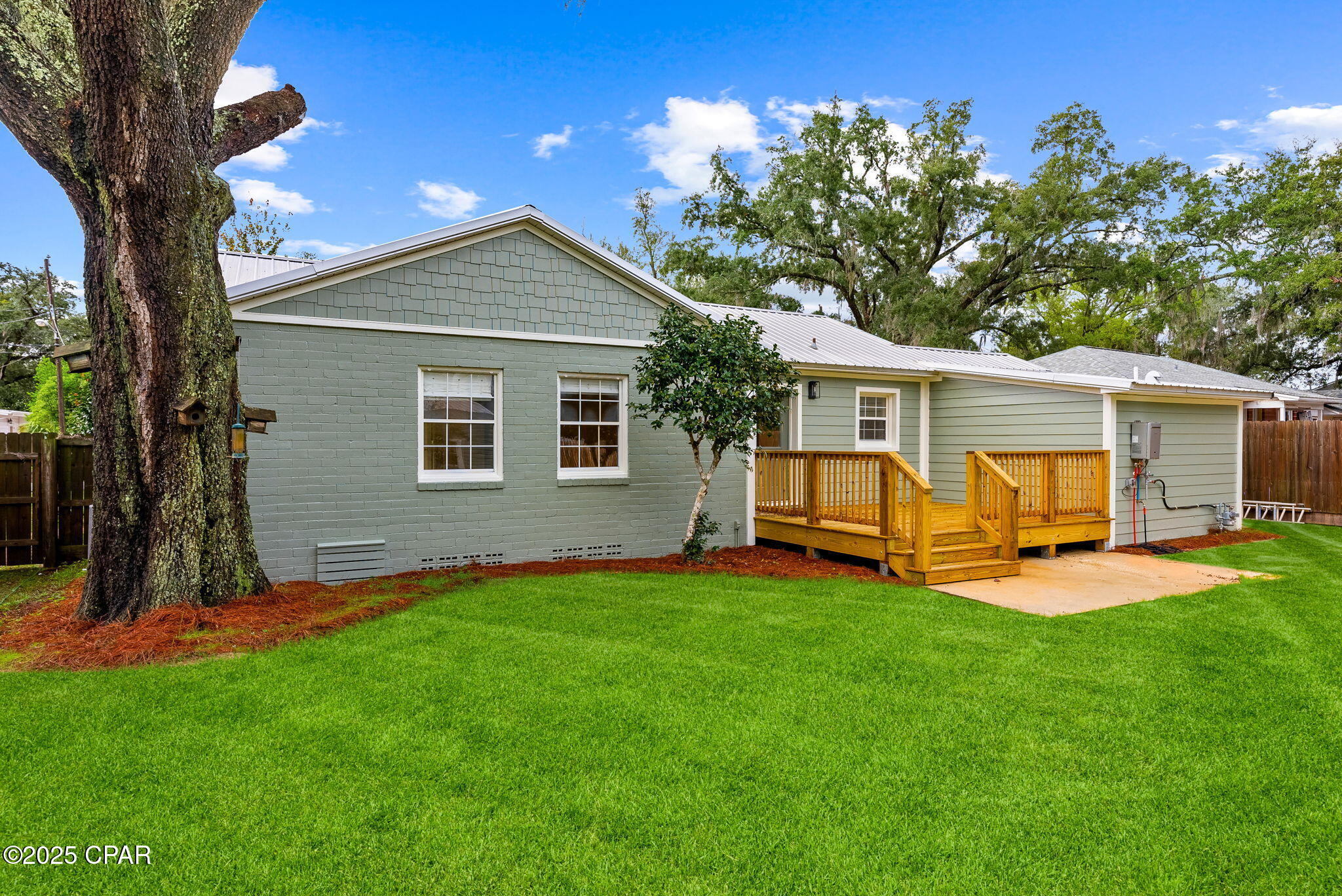 324 S Palo Alto Avenue