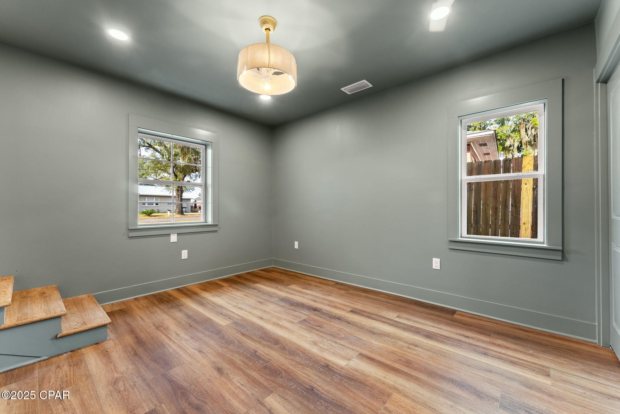 324 S Palo Alto Avenue