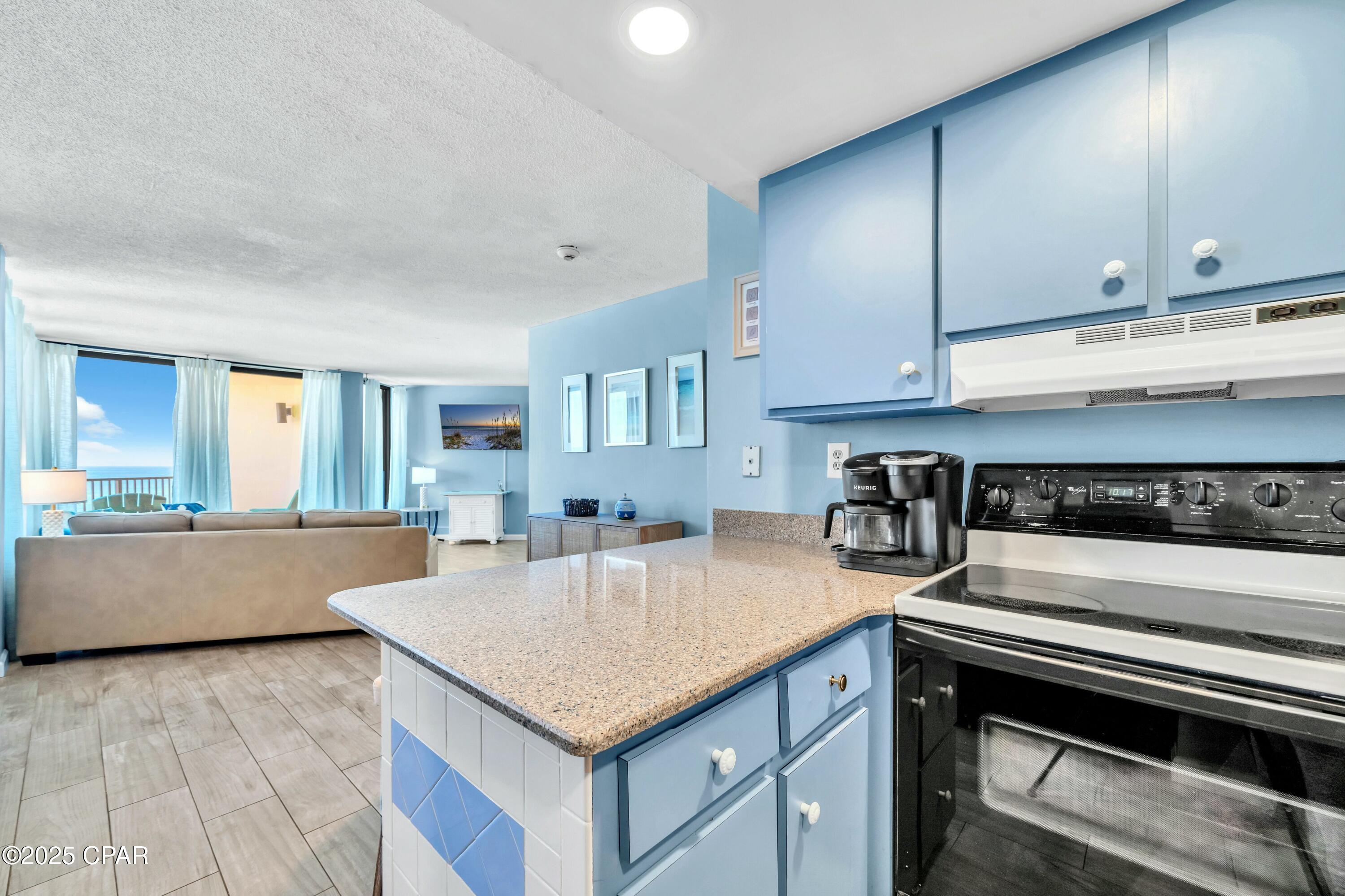 9850 S Thomas Drive 606W